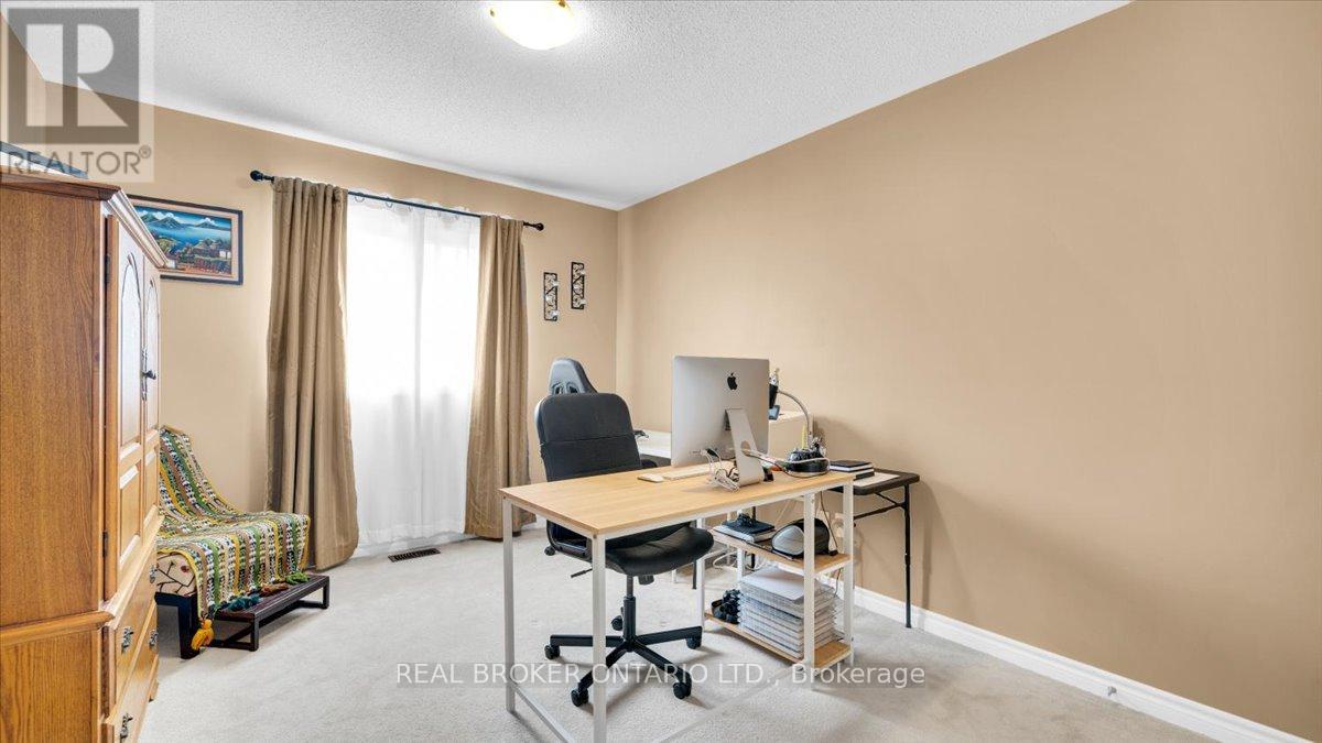 636 Serafini Crescent, Milton, ON