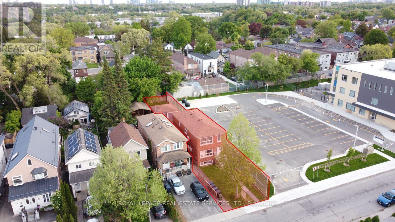 11 Dennis Avenue, Toronto, ON