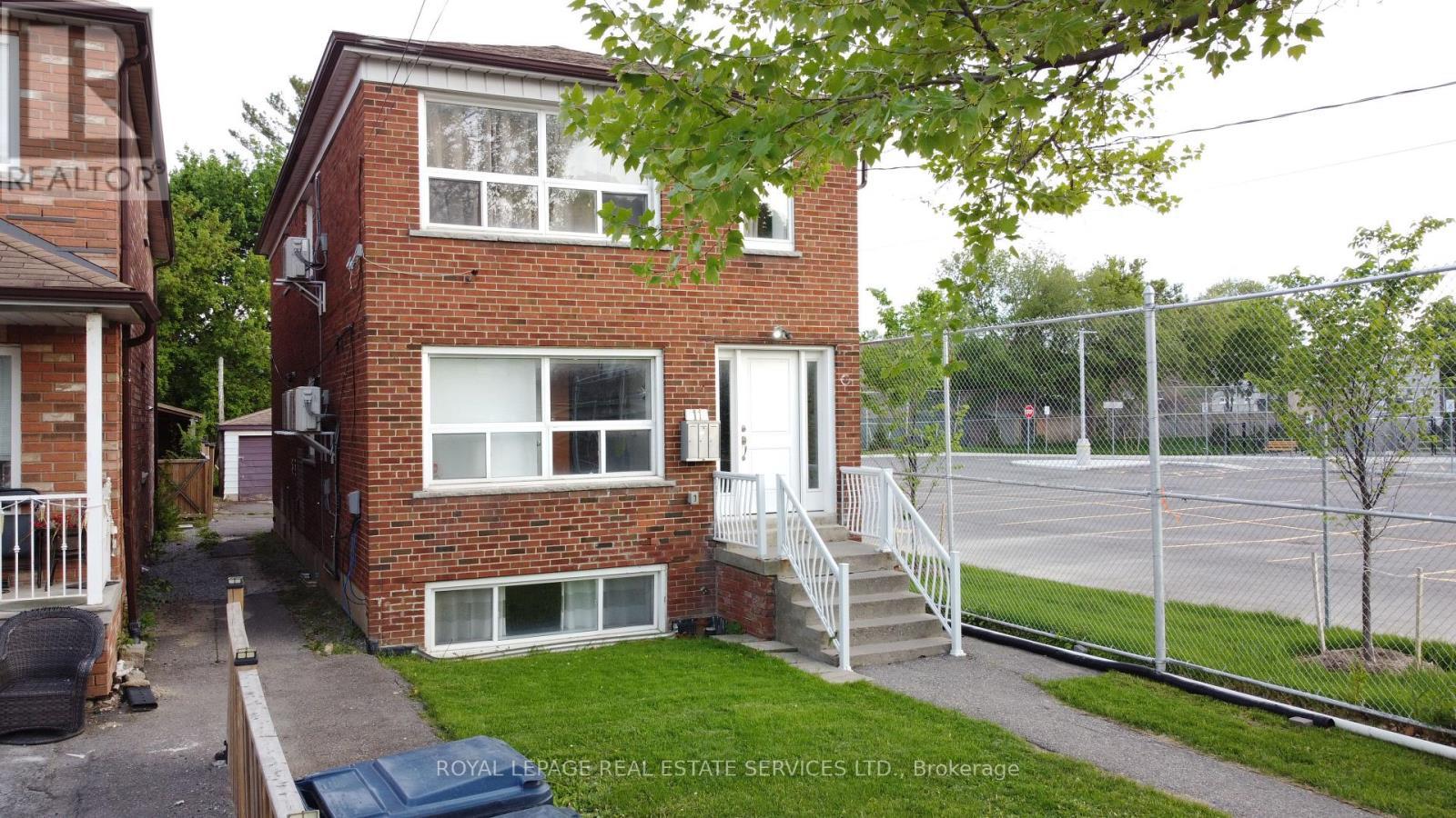 11 Dennis Avenue, Toronto, ON