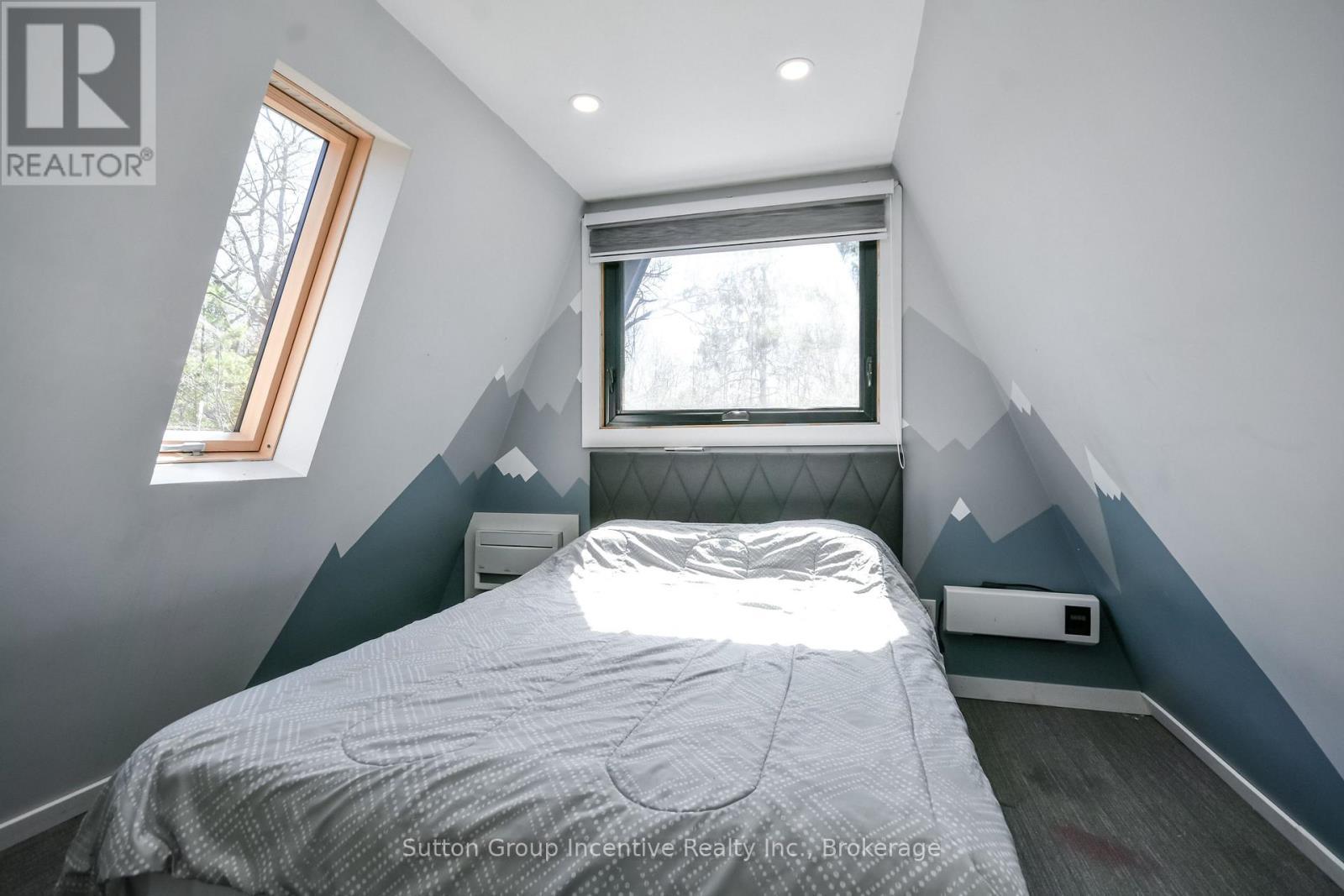 Beach House - 2nd Level - 203 Park Road, Tiny, ON - Indoor Photo Showing Bedroom