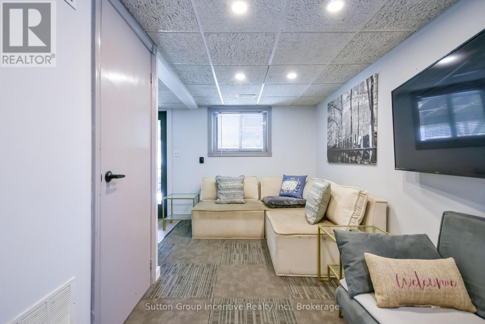 Beach House - Lower Level - Rec Room - 203 Park Road, Tiny, ON - Indoor