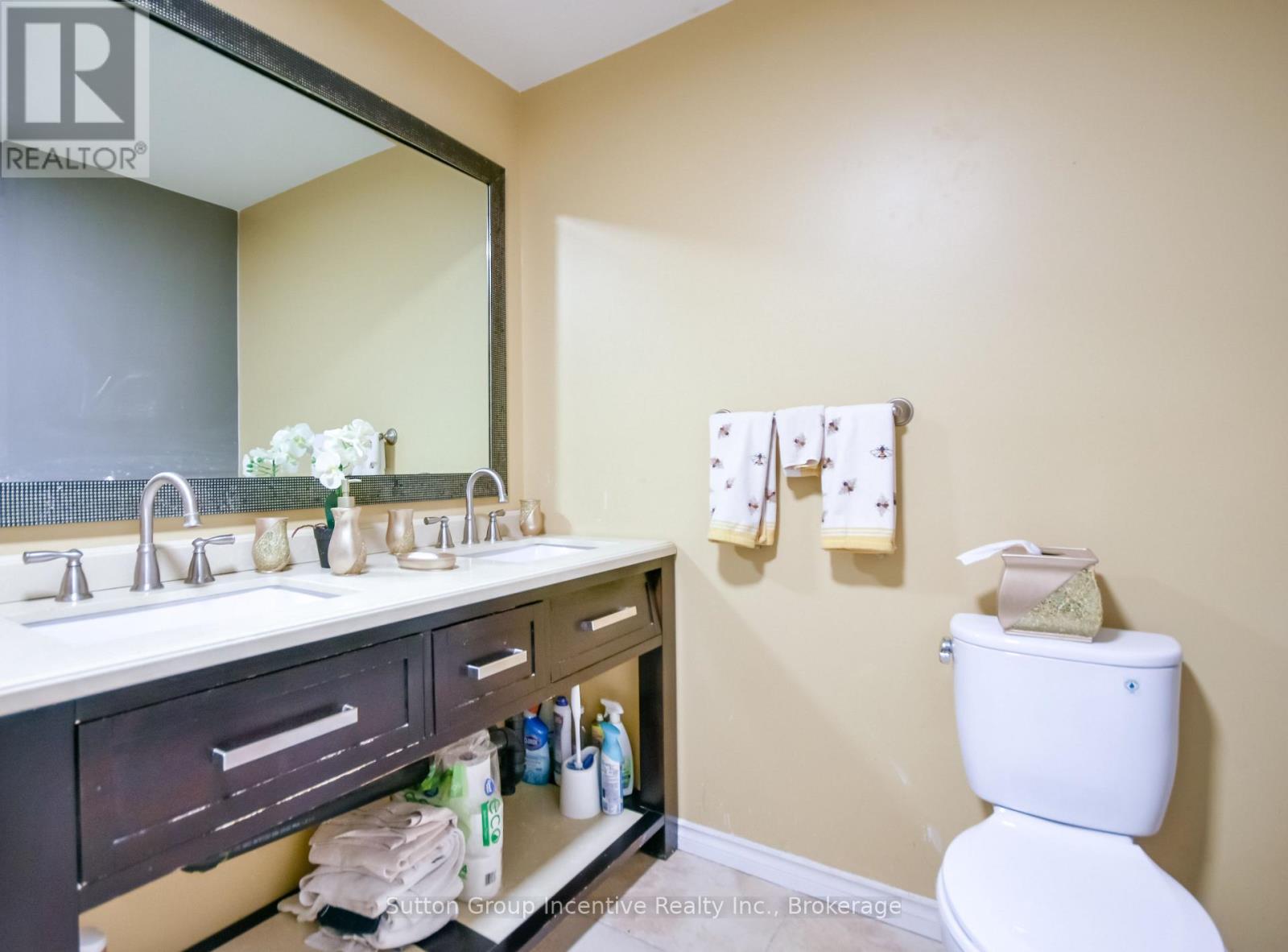 ADU - 4-Piece Bath - 203 Park Road, Tiny, ON - Indoor Photo Showing Bathroom