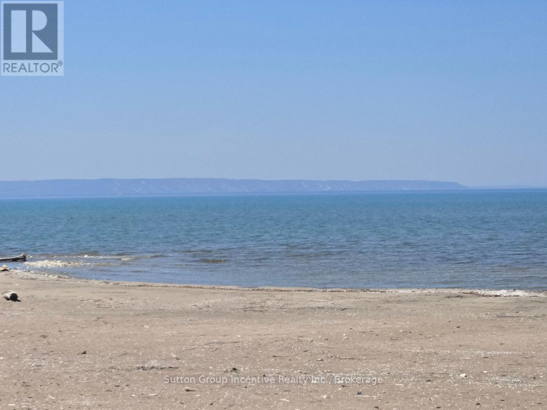 Woodland Beach - 203 Park Road, Tiny, ON - Outdoor With Body Of Water With View