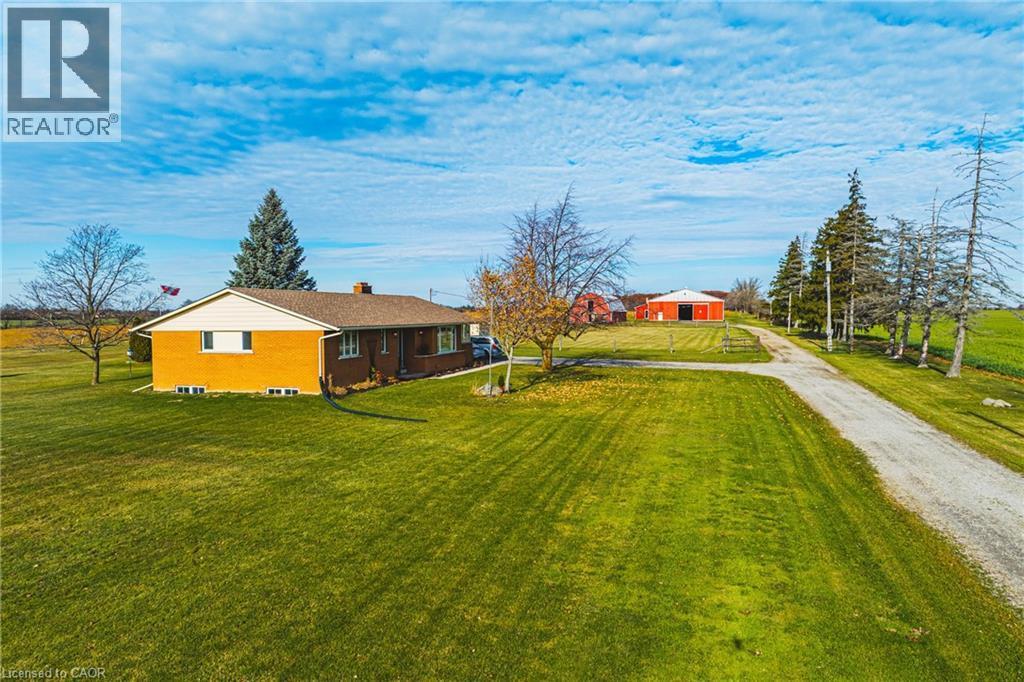 2276 Binbrook Road, Hamilton, ON - Outdoor