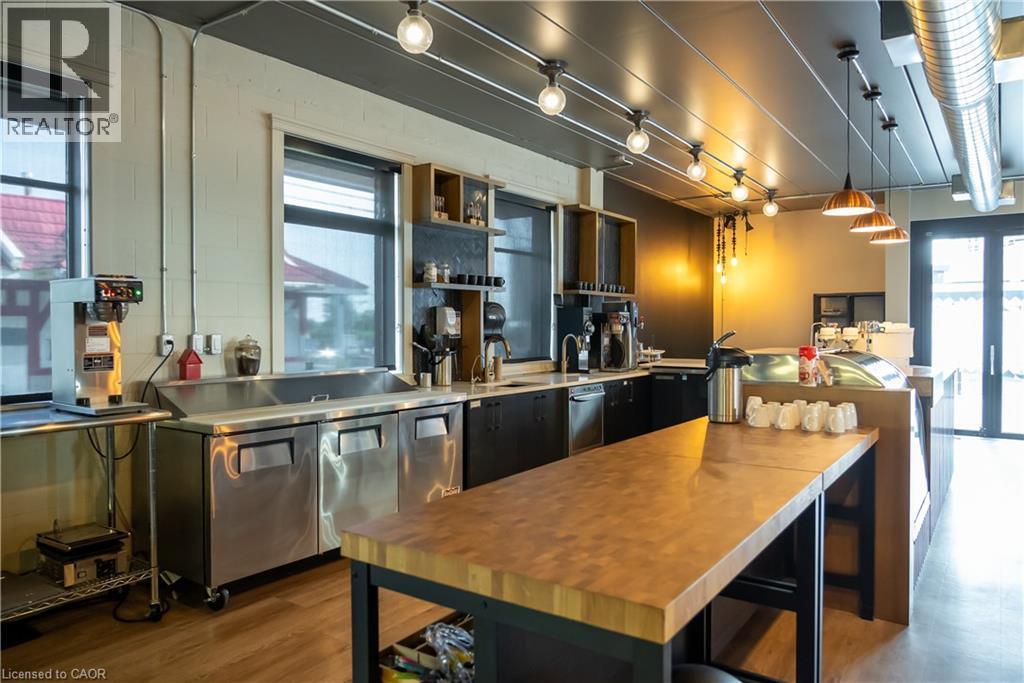 618 King Street W, Kitchener, ON