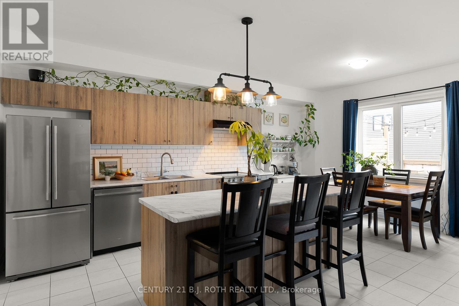 29 Alaskan Heights, Barrie, ON - Indoor