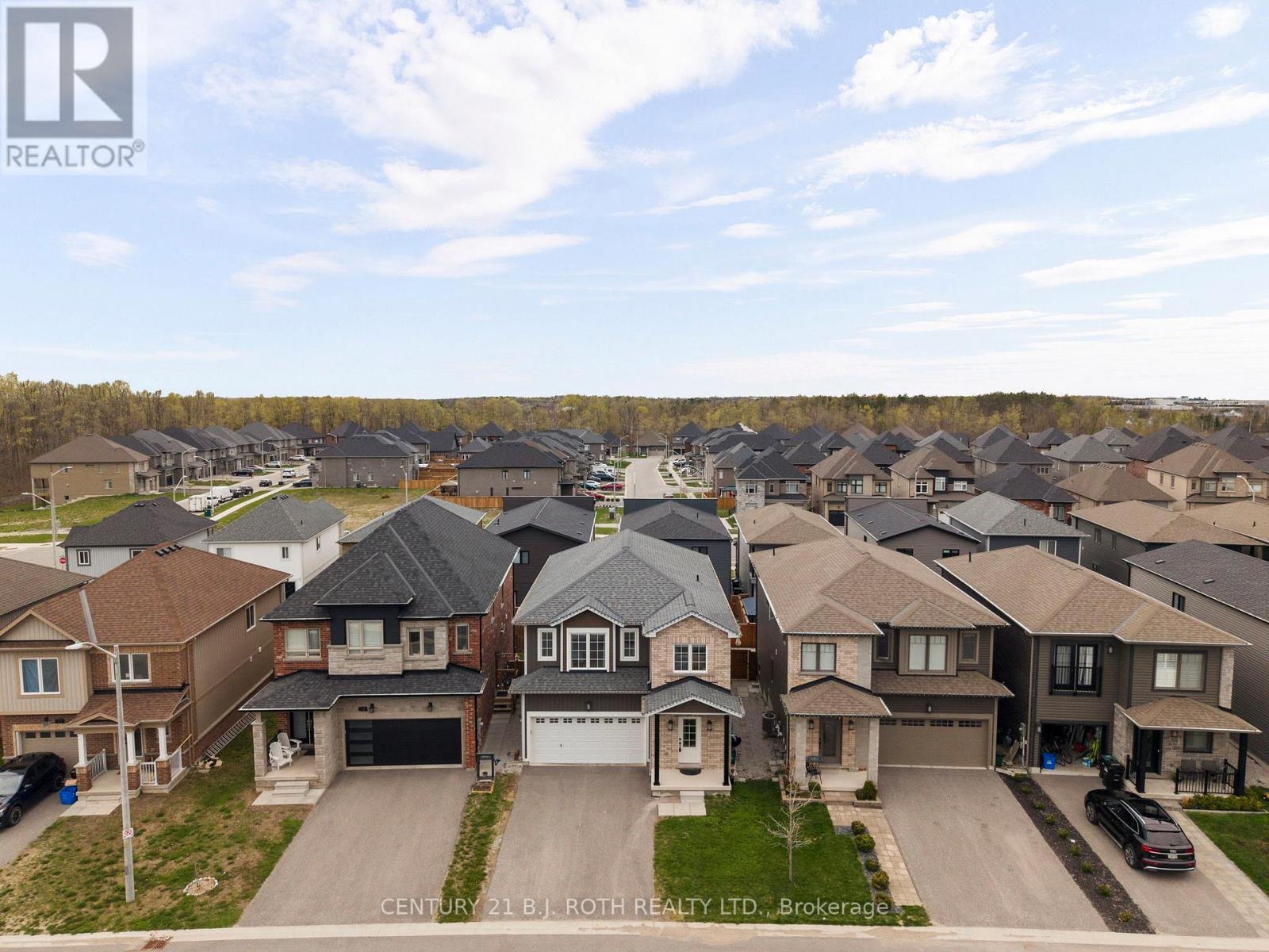 29 Alaskan Heights, Barrie, ON - Outdoor With Facade