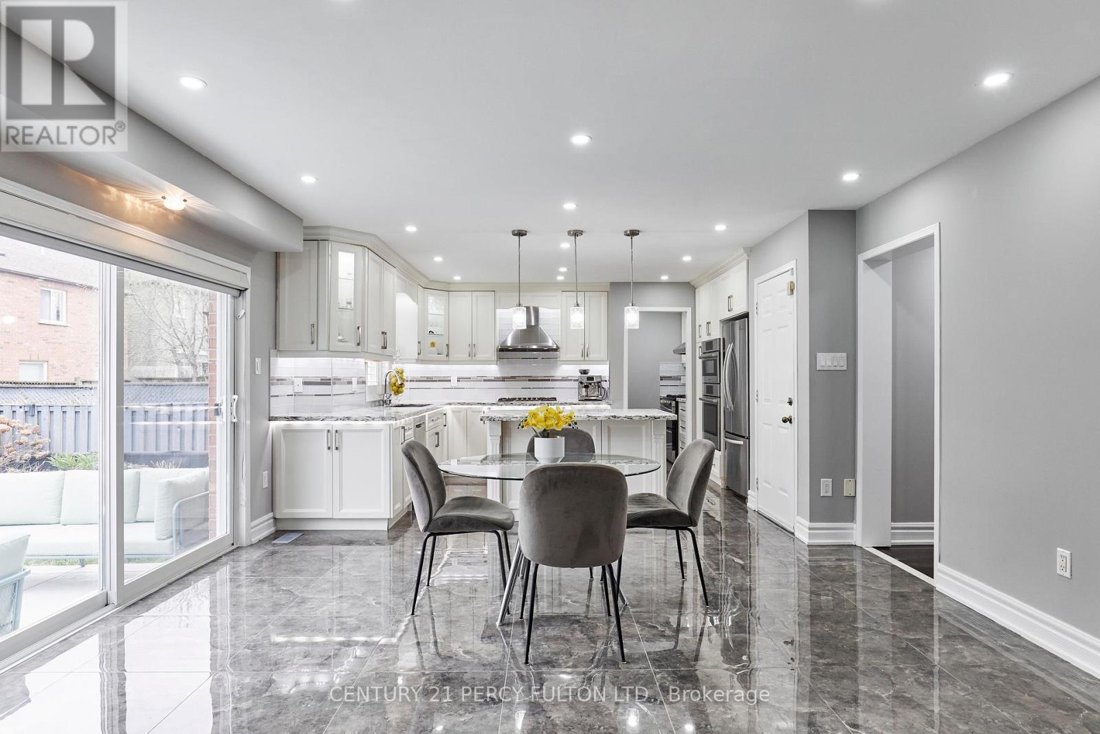 7 Schoolbridge Street, Ajax, ON - Indoor Photo Showing Dining Room