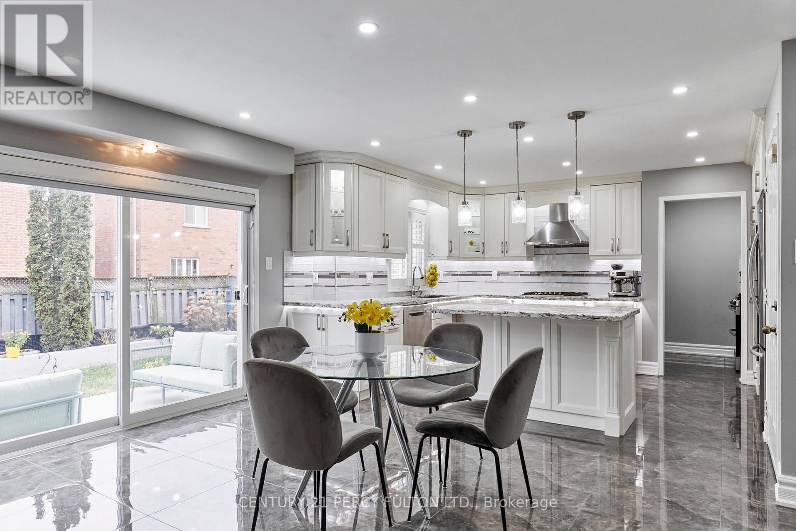 7 Schoolbridge Street, Ajax, ON - Indoor Photo Showing Dining Room