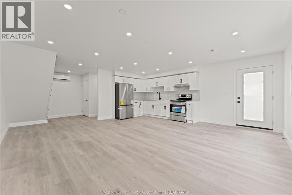 702 Pierre Unit# 7, Windsor, ON - Indoor