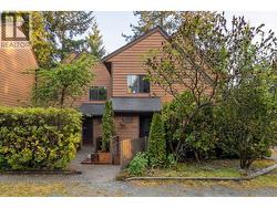9140 CENTAURUS CIRCLE Burnaby, BC V3J 7R1