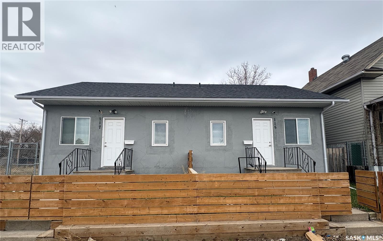 115-117 I Avenue S, Saskatoon, SK - Outdoor