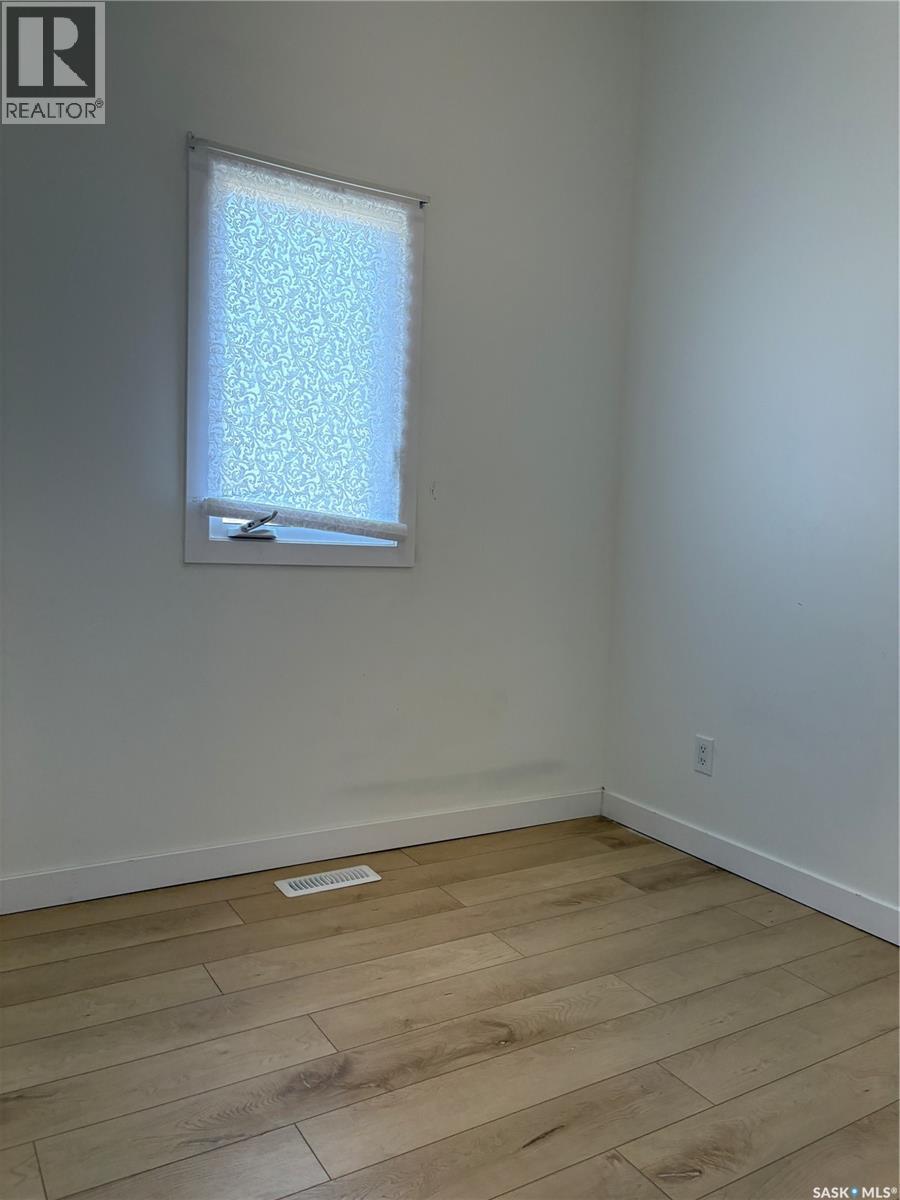 115-117 I Avenue S, Saskatoon, SK - Indoor Photo Showing Other Room
