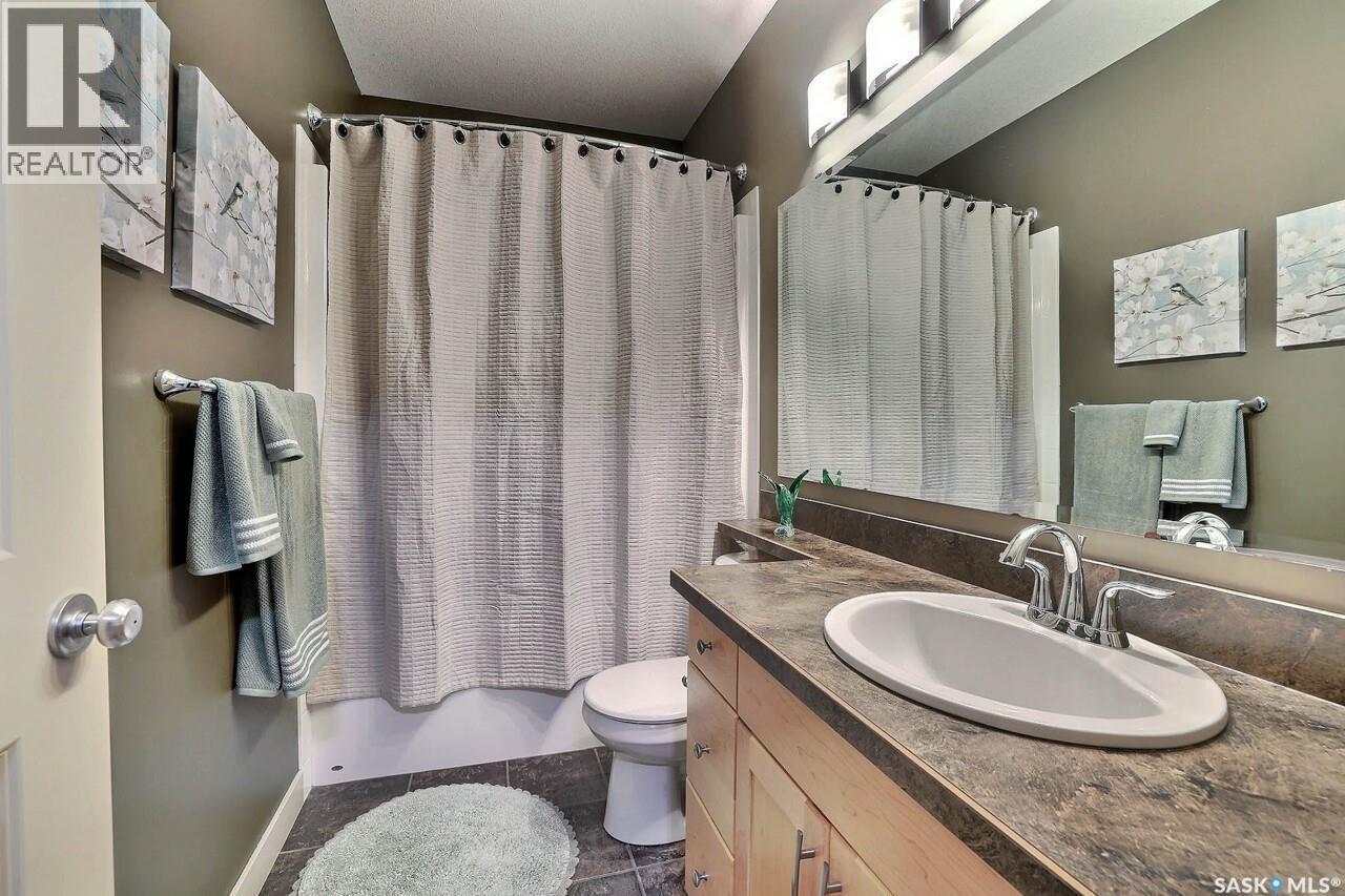 225 Willow Ridge Drive, Pilot Butte, SK - Indoor Photo Showing Bathroom