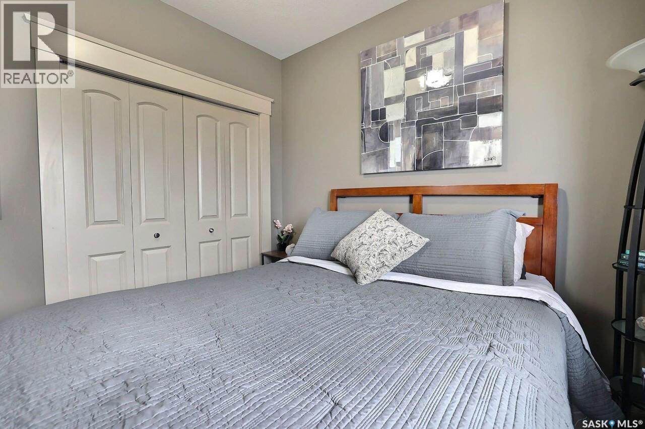 225 Willow Ridge Drive, Pilot Butte, SK - Indoor Photo Showing Bedroom