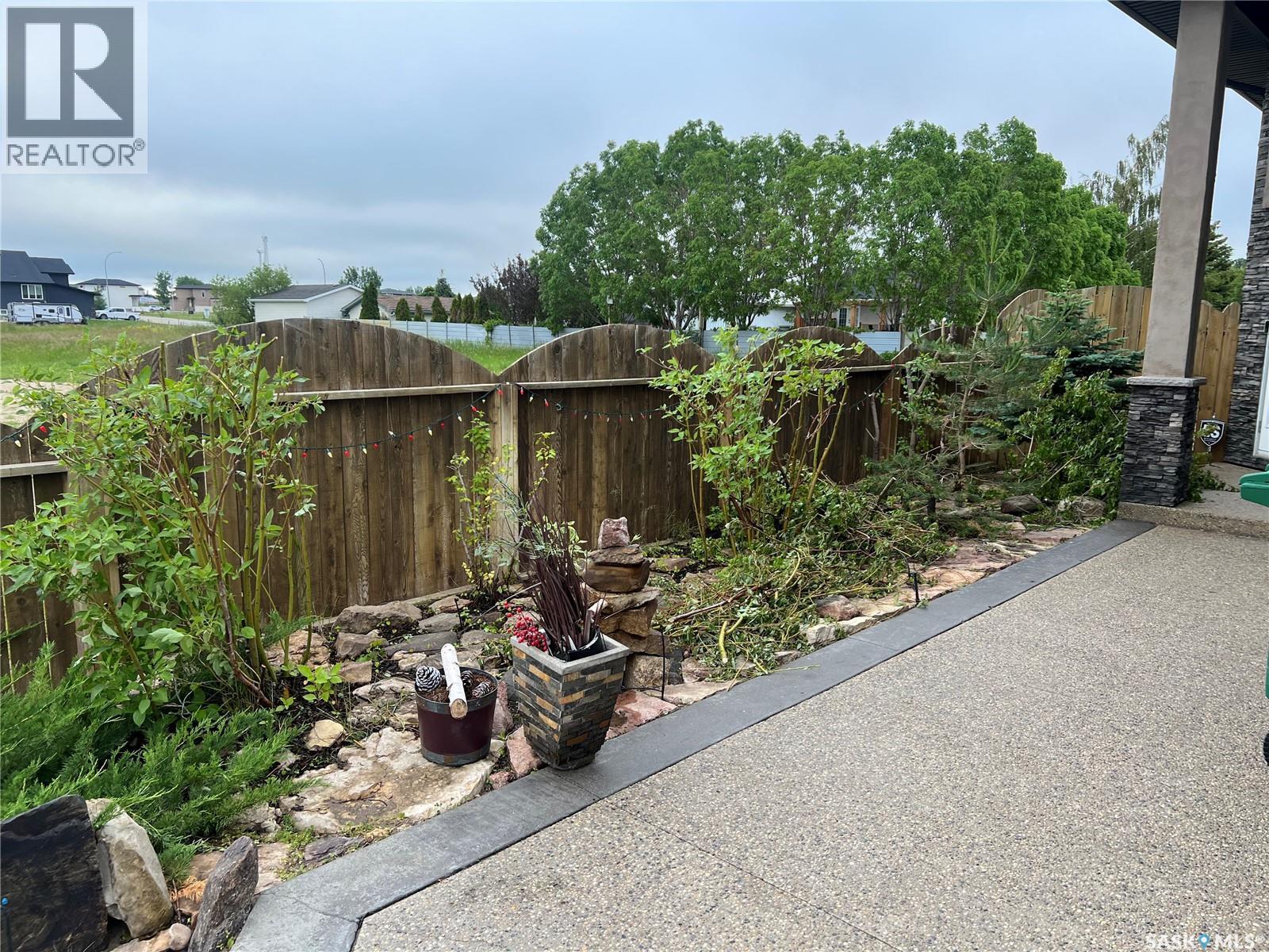 225 Willow Ridge Drive, Pilot Butte, SK - Outdoor