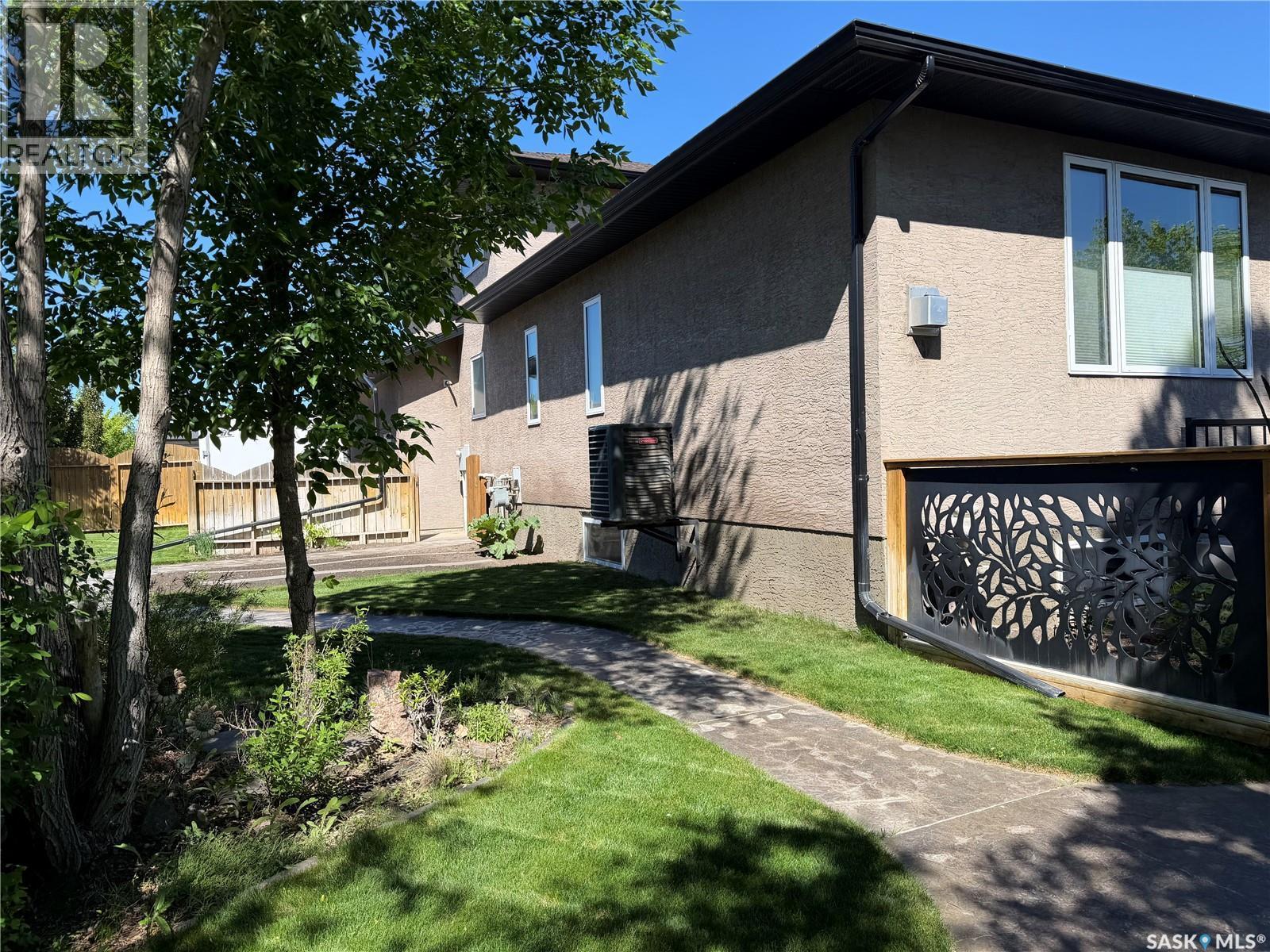 225 Willow Ridge Drive, Pilot Butte, SK