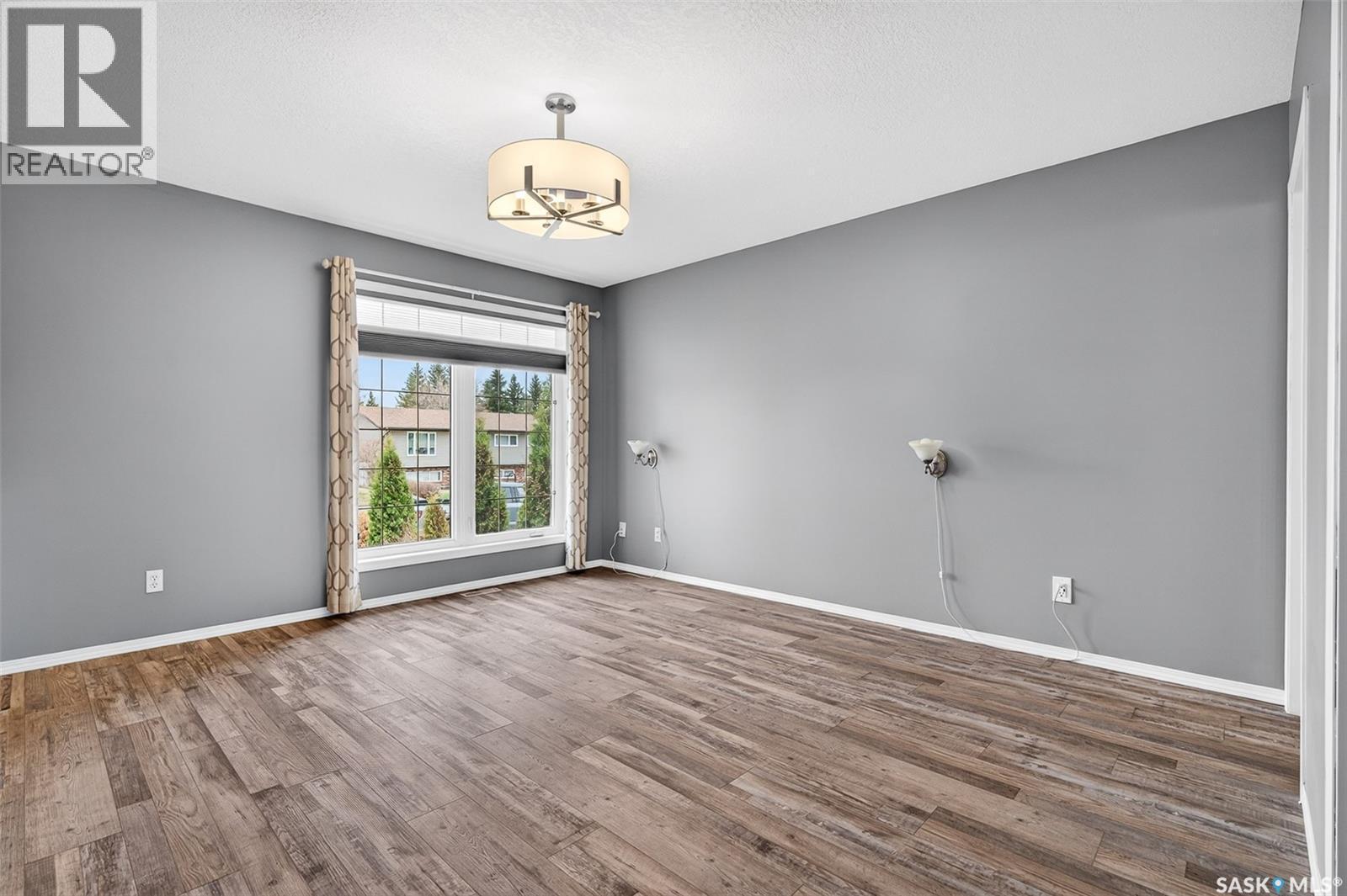 16 Flax Road, Moose Jaw, SK - Indoor Photo Showing Other Room