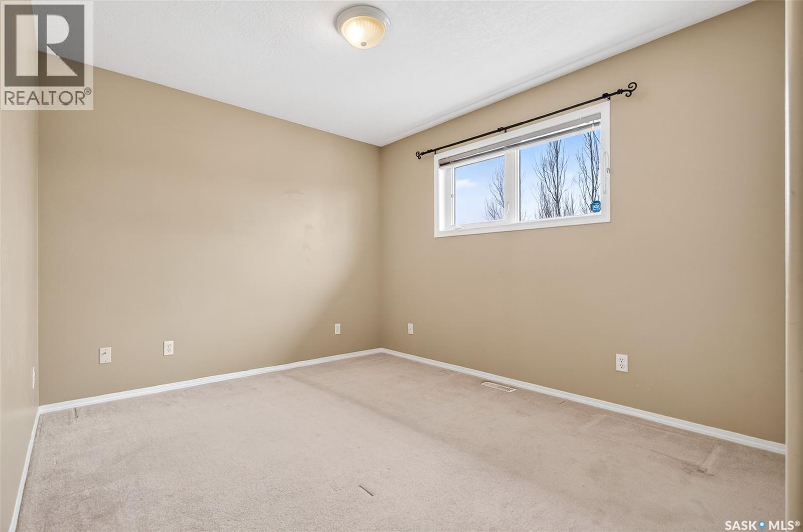 16 Flax Road, Moose Jaw, SK - Indoor Photo Showing Other Room