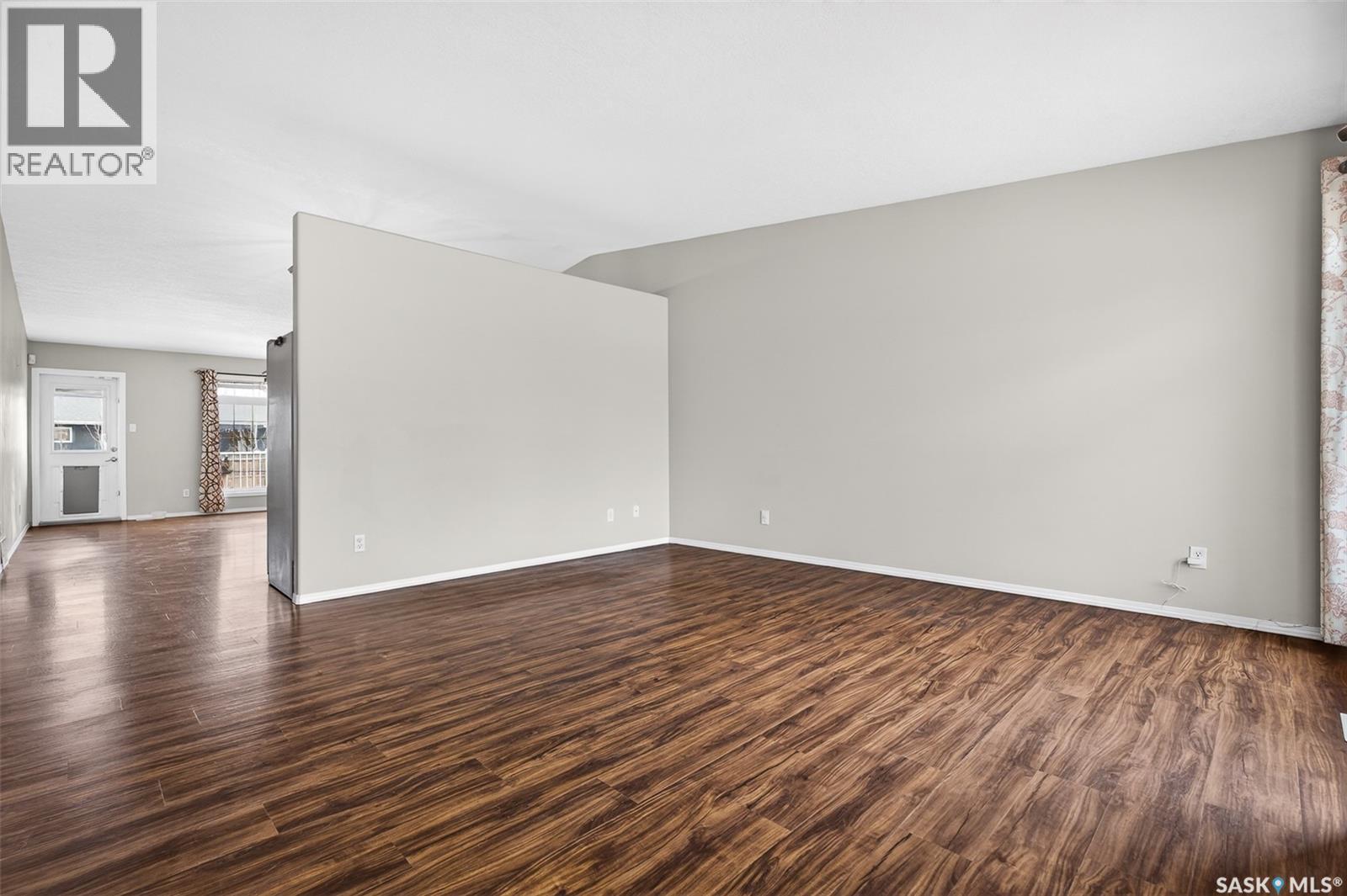 16 Flax Road, Moose Jaw, SK - Indoor Photo Showing Other Room