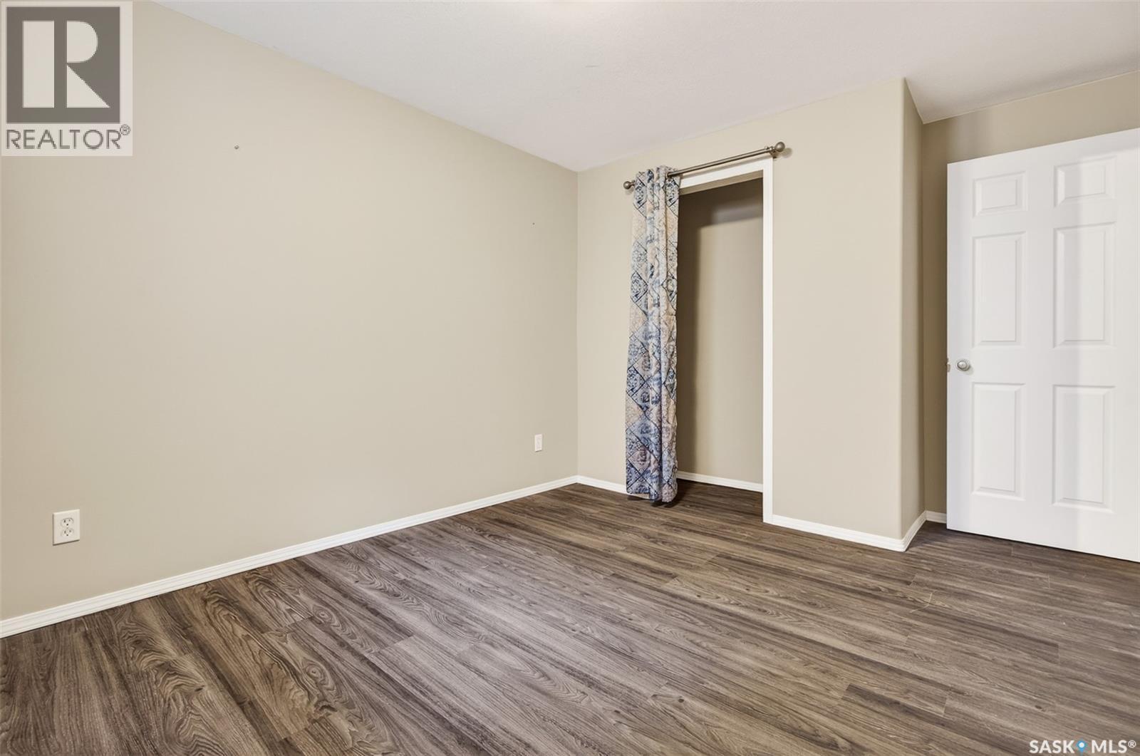 16 Flax Road, Moose Jaw, SK - Indoor Photo Showing Other Room