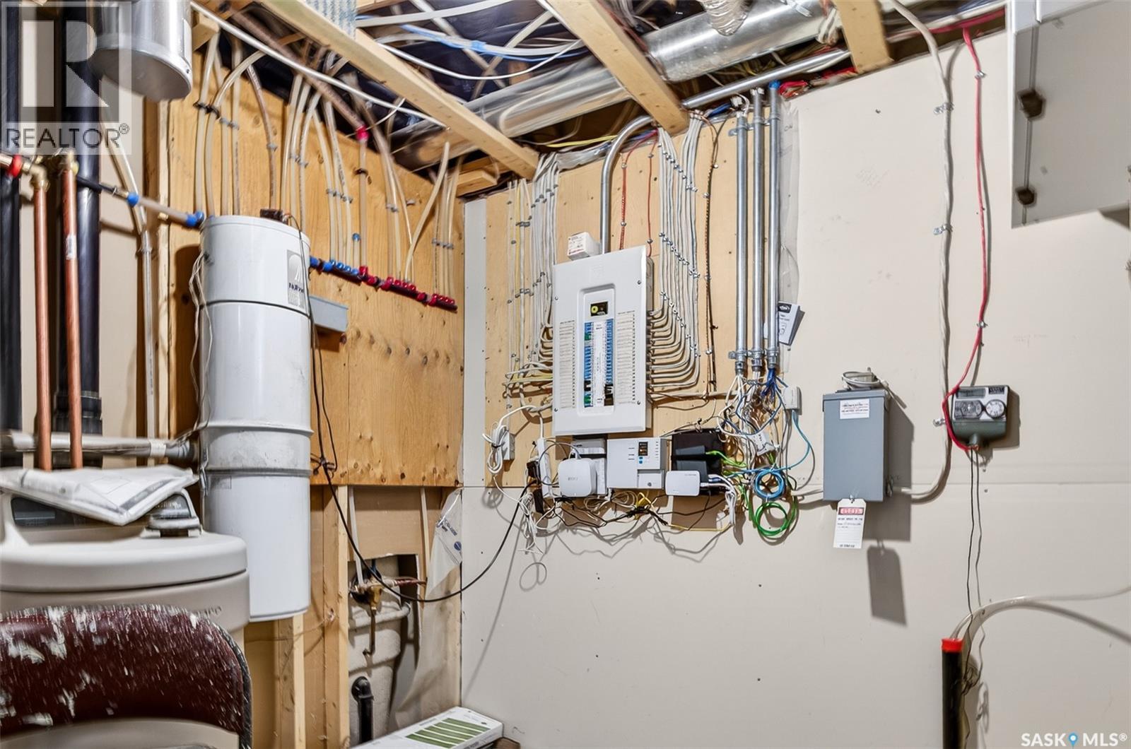16 Flax Road, Moose Jaw, SK - Indoor Photo Showing Basement