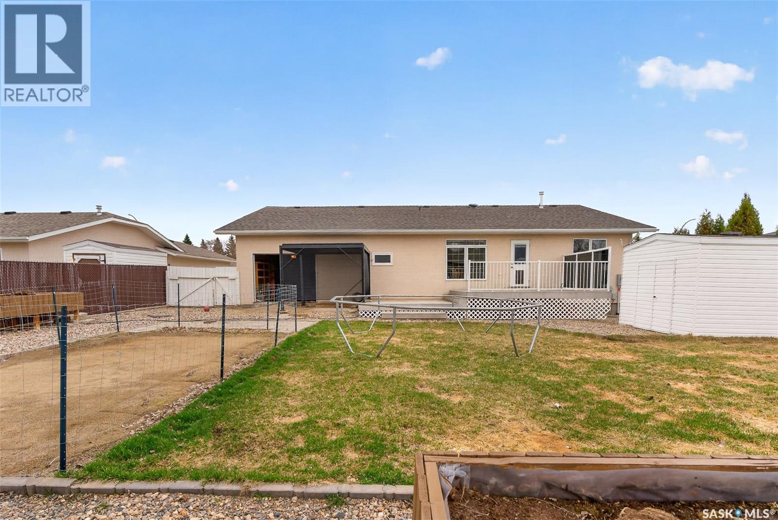 16 Flax Road, Moose Jaw, SK - Outdoor With Deck Patio Veranda