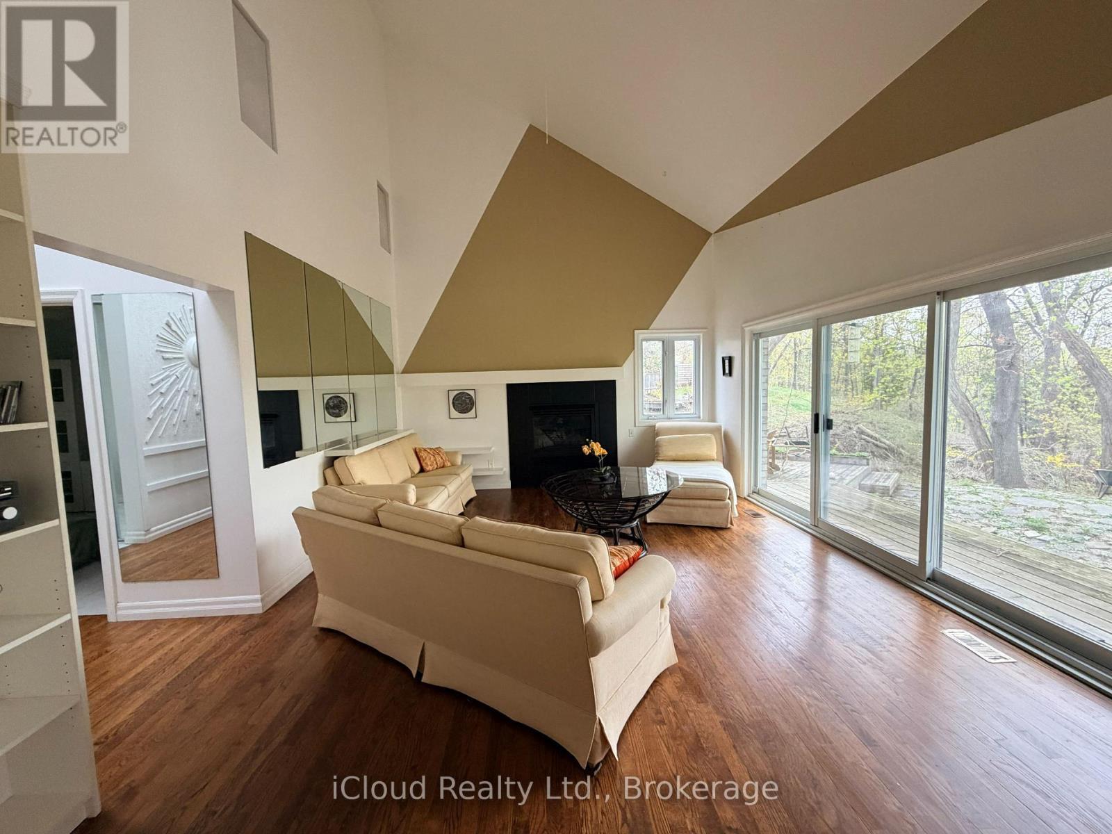Family Room - 176 Wyndham Street, Mississauga, ON - Indoor With Fireplace