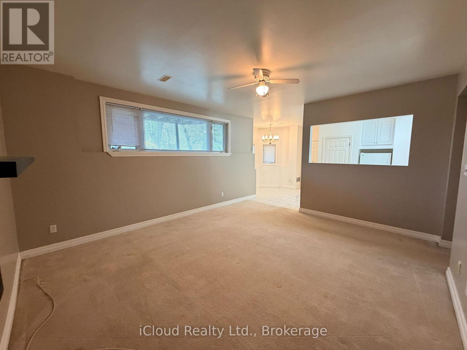 Apartment Living Room - 176 Wyndham Street, Mississauga, ON - Indoor Photo Showing Other Room