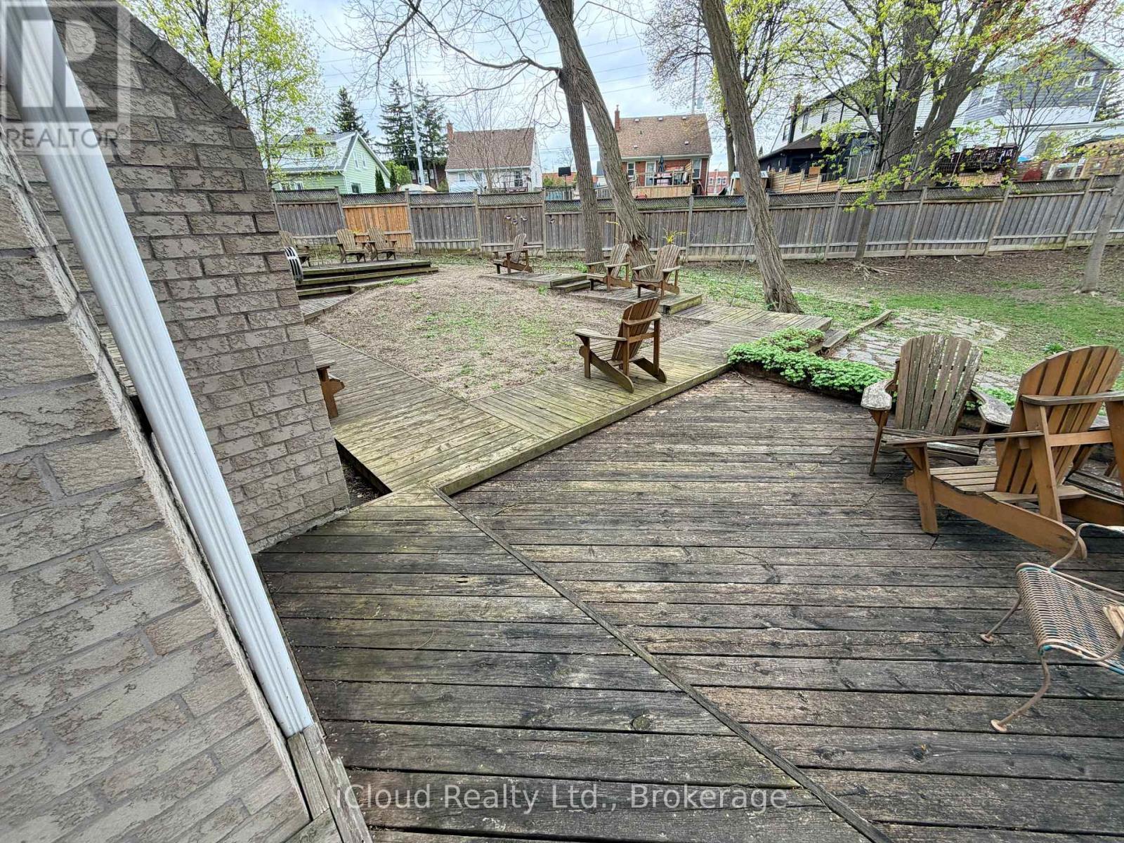 Yard - 176 Wyndham Street, Mississauga, ON - Outdoor With Deck Patio Veranda
