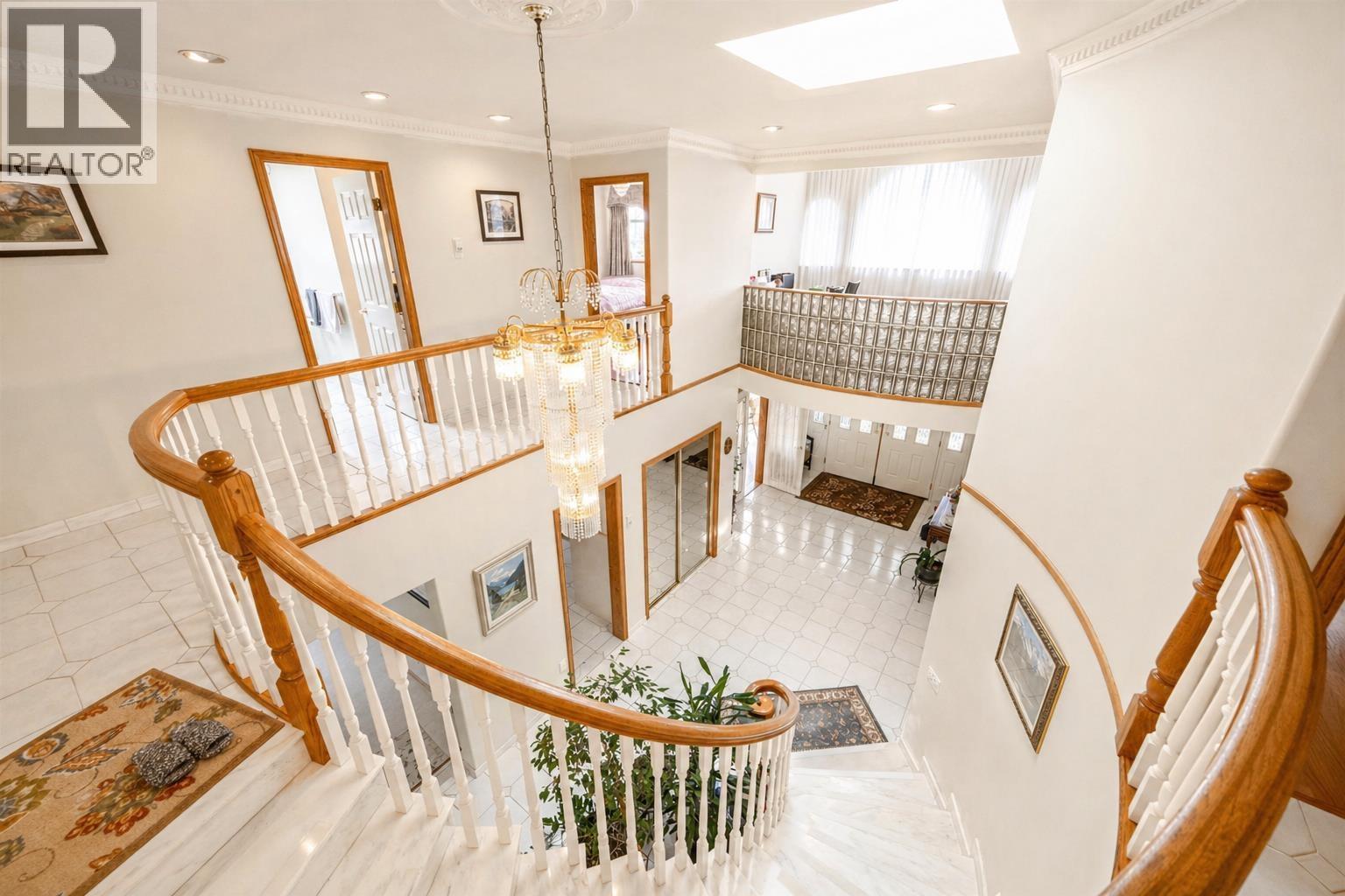 2248 Sicamous Avenue, Coquitlam, BC - Indoor Photo Showing Other Room
