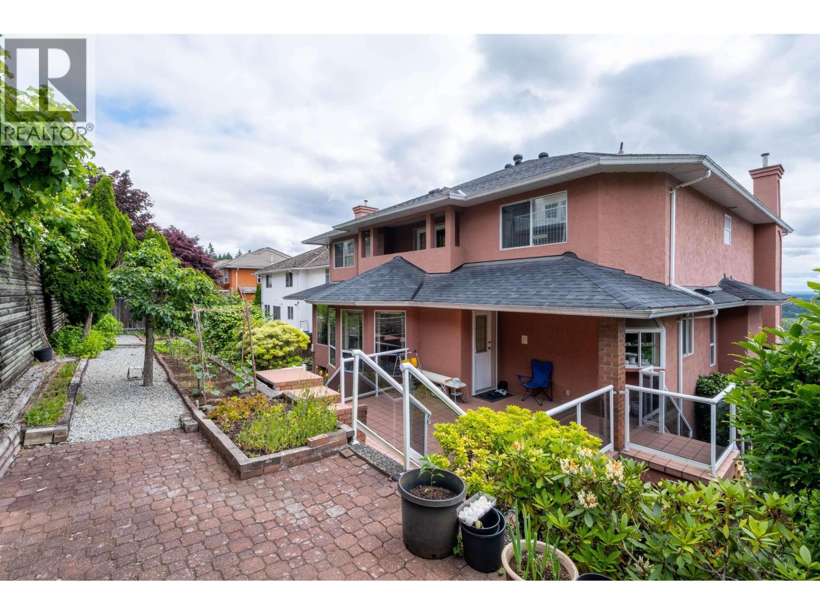 2248 Sicamous Avenue, Coquitlam, BC - Outdoor With Exterior