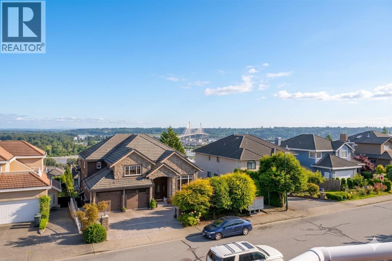 2248 Sicamous Avenue, Coquitlam, BC - Outdoor With Facade