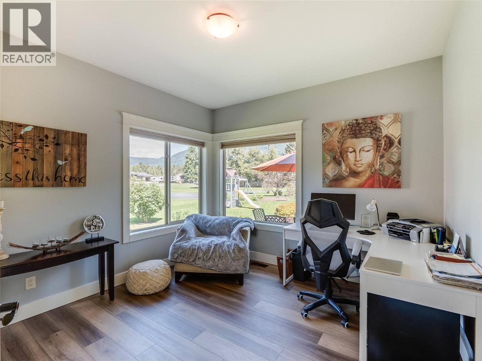 943 Riverview Place, Castlegar, BC - Indoor Photo Showing Office