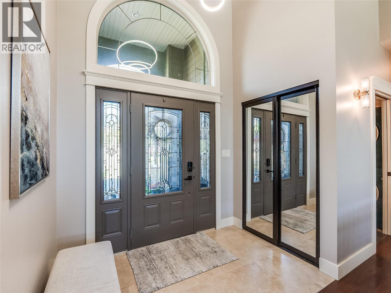 943 Riverview Place, Castlegar, BC - Indoor Photo Showing Other Room