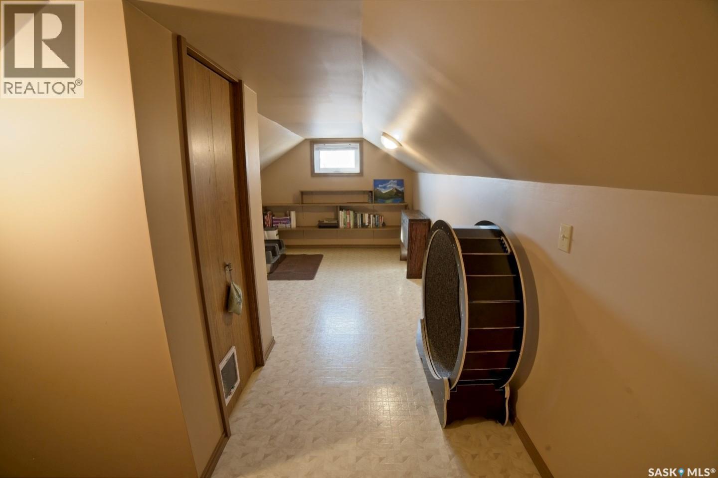 101 5Th Avenue S, Big River, SK - Indoor Photo Showing Other Room