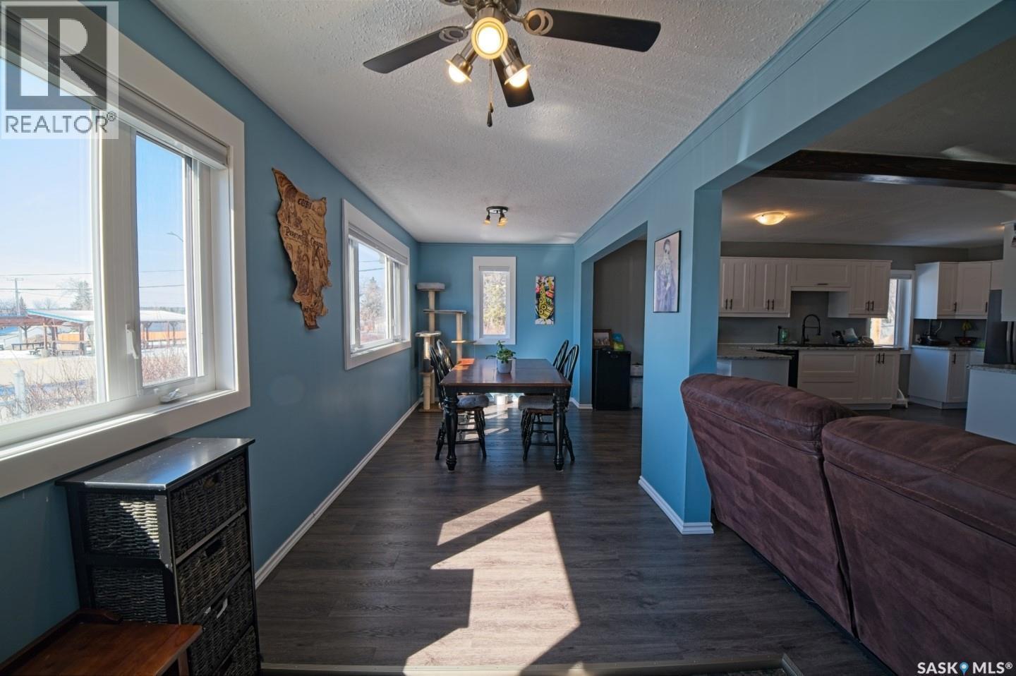 101 5Th Avenue S, Big River, SK - Indoor