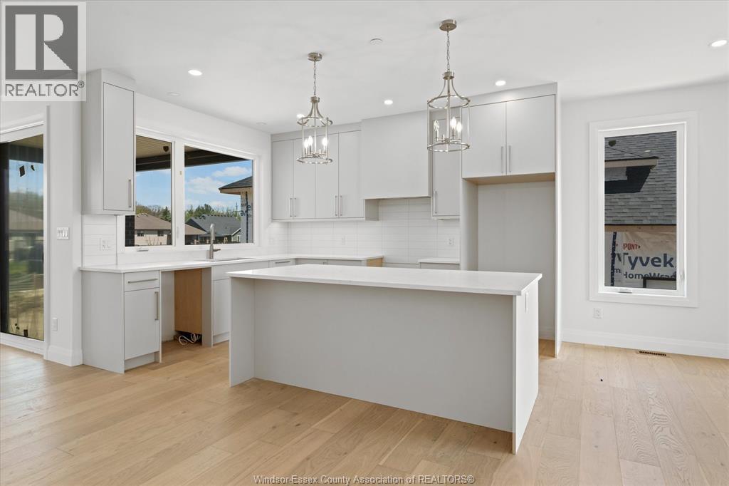 8312 Annie, Mcgregor, ON - Indoor Photo Showing Kitchen With Upgraded Kitchen