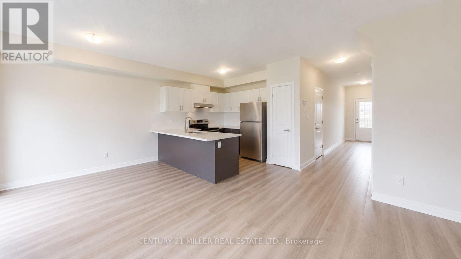 Kitchen - 10 Linden Park Lane, Hamilton, ON - Indoor Photo Showing Kitchen