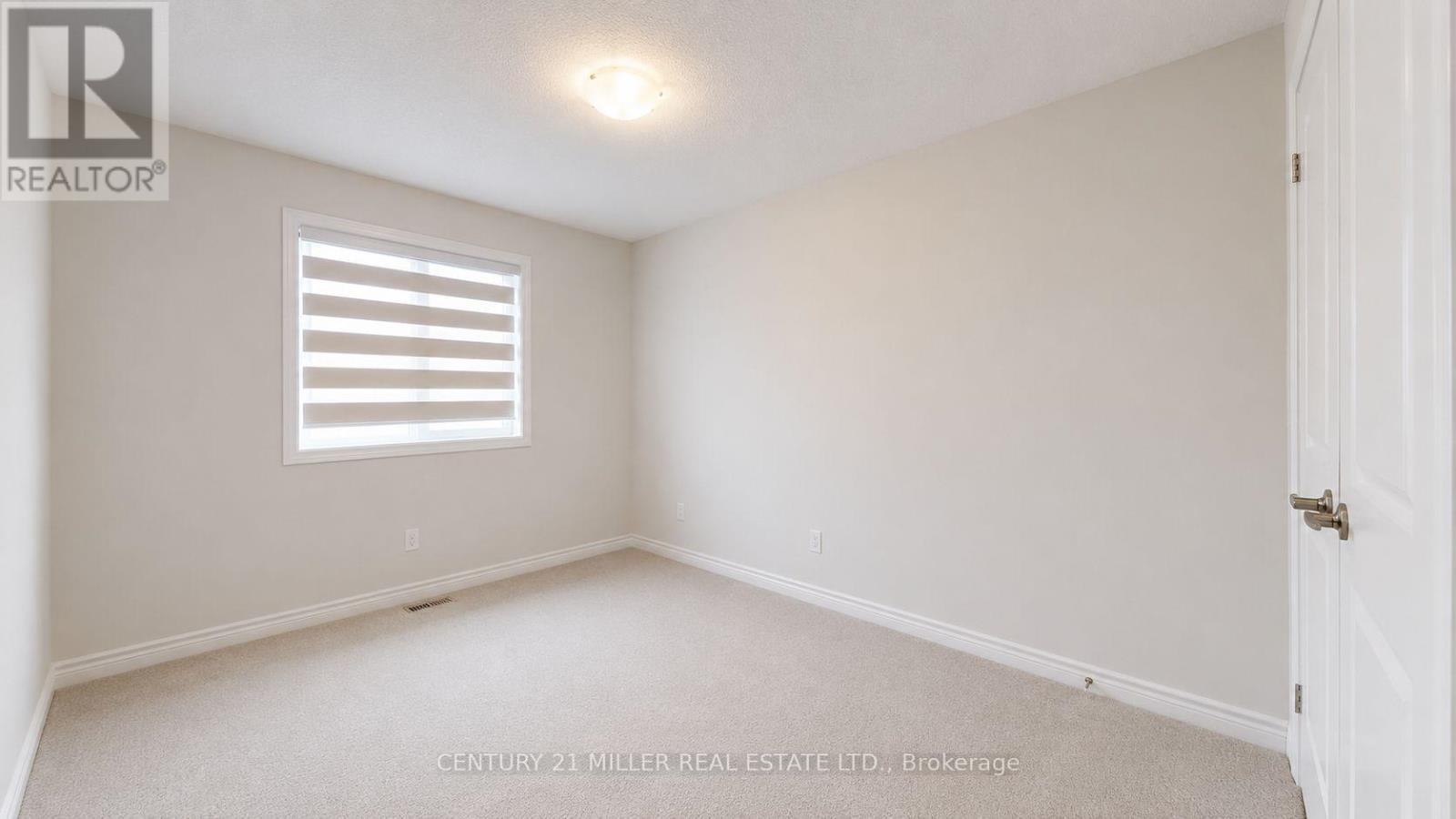 bdrm3 - 10 Linden Park Lane, Hamilton, ON - Indoor Photo Showing Other Room