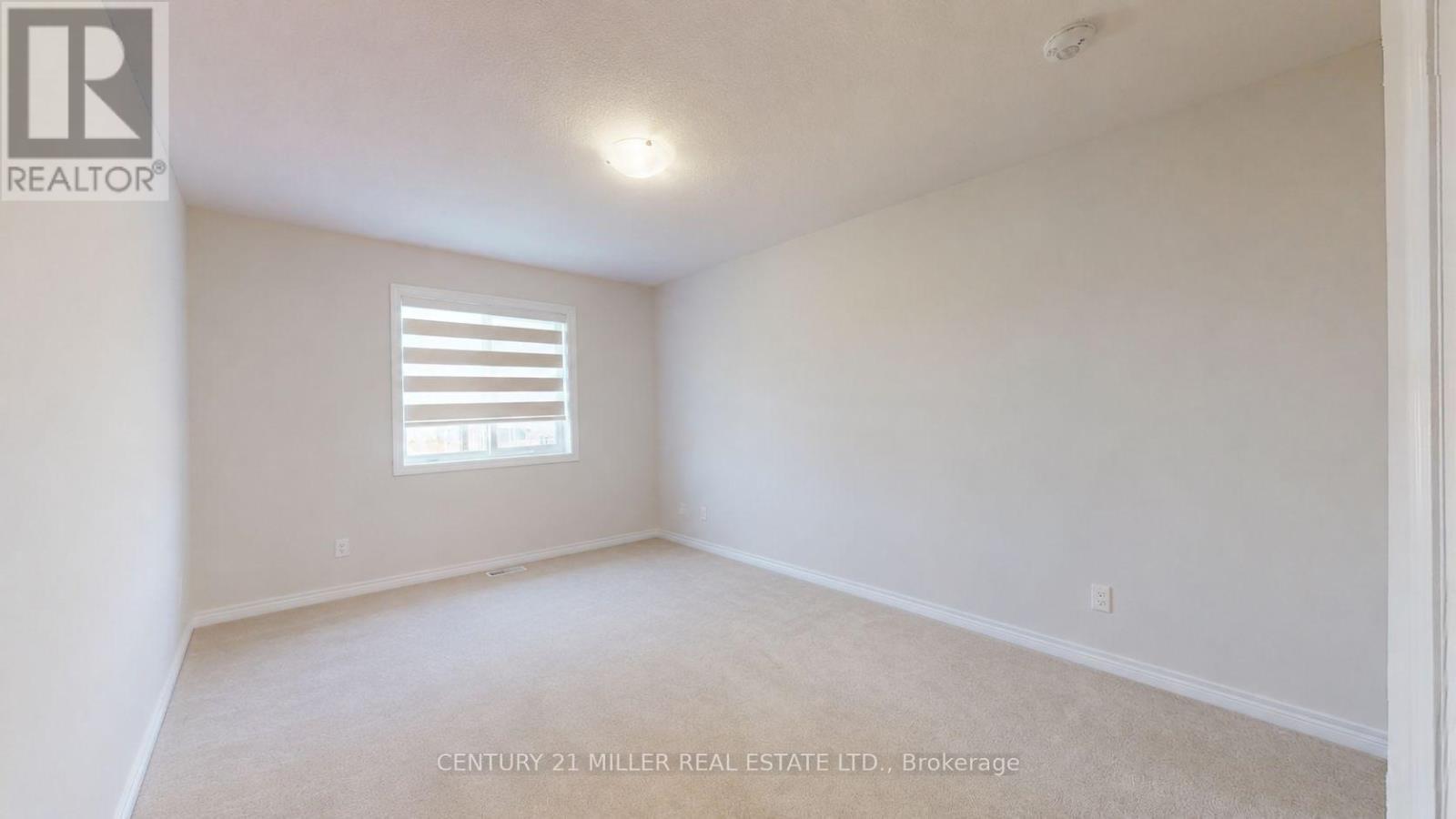 bdrm2 - 10 Linden Park Lane, Hamilton, ON - Indoor Photo Showing Other Room