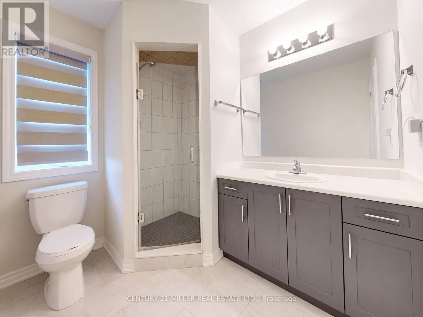 Mbath - 10 Linden Park Lane, Hamilton, ON - Indoor Photo Showing Bathroom
