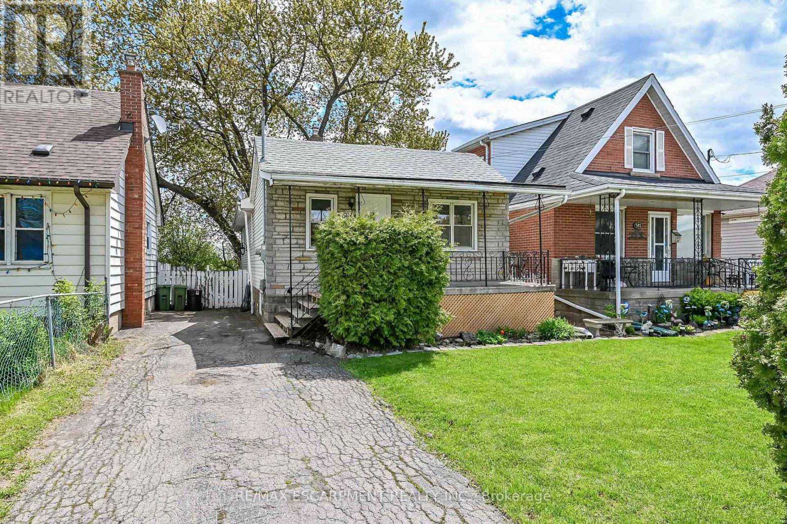 584 Waterloo Street, Hamilton, ON - Outdoor With Deck Patio Veranda
