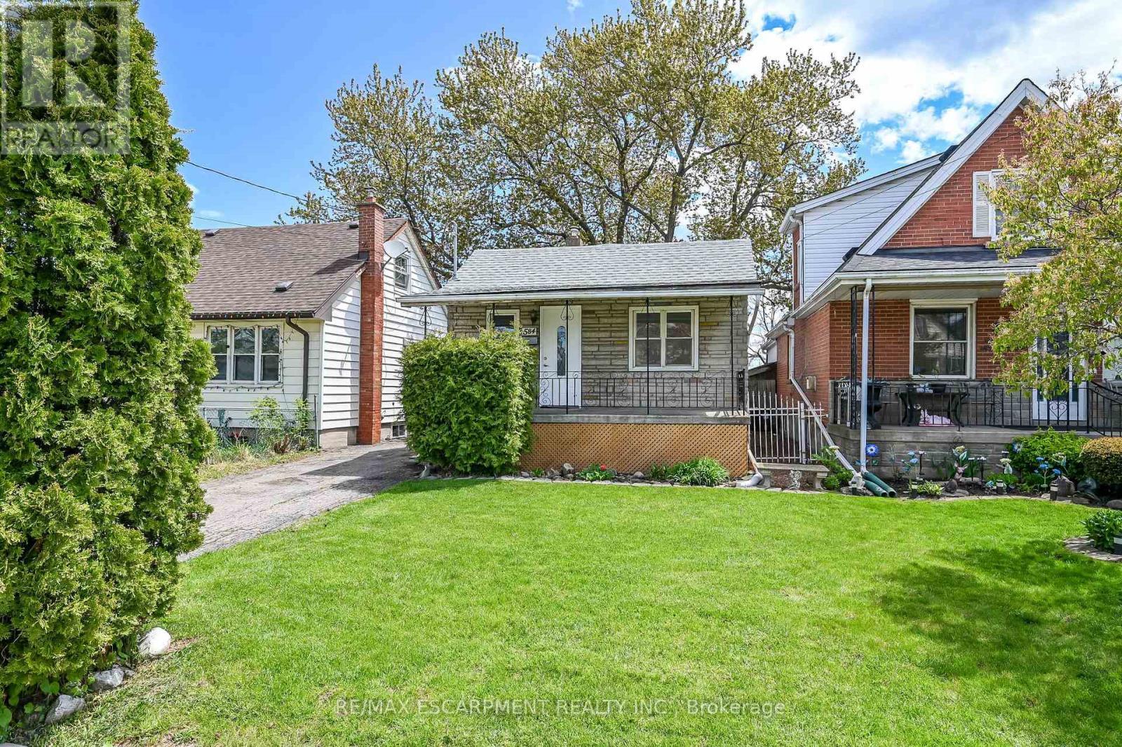 584 Waterloo Street, Hamilton, ON - Outdoor