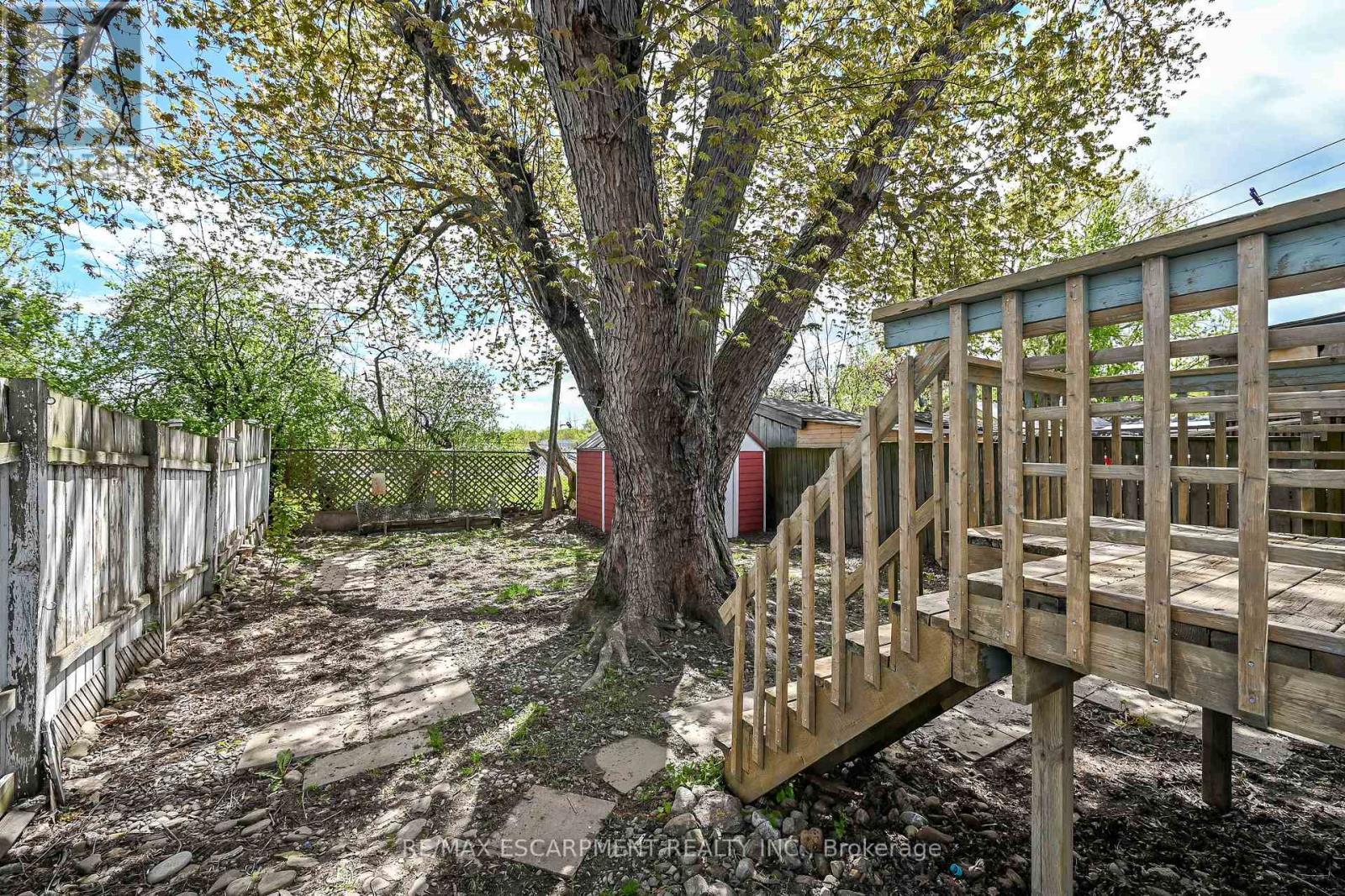 584 Waterloo Street, Hamilton, ON - Outdoor