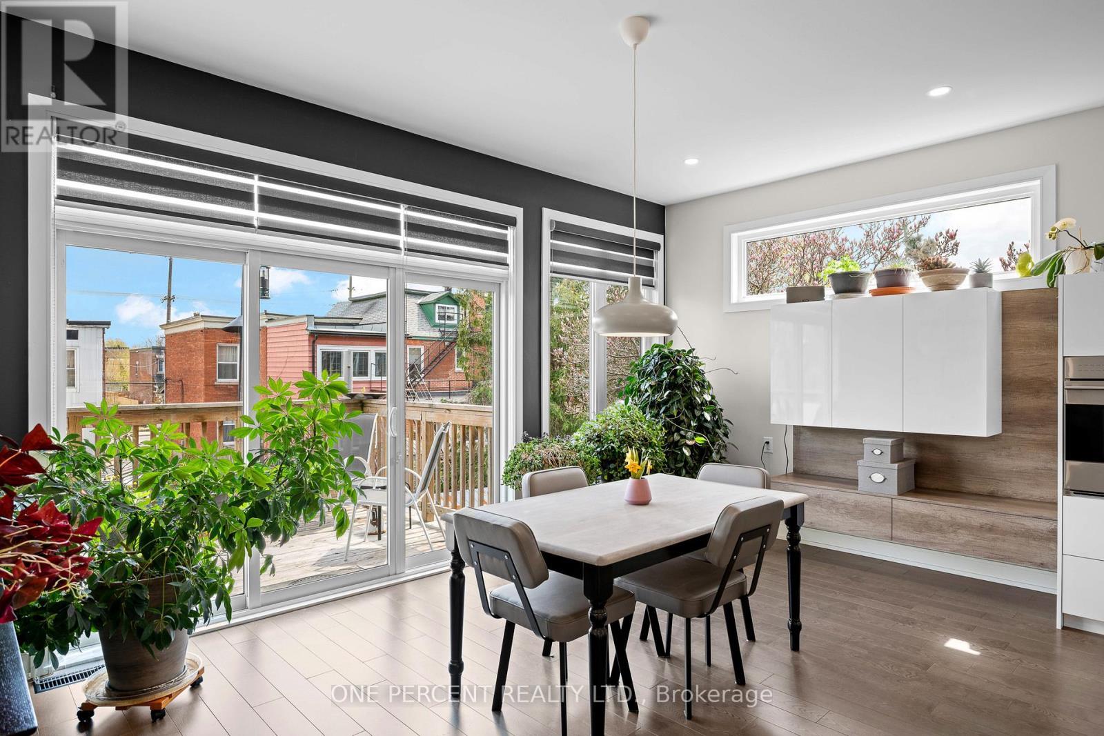 91 Hamilton Avenue N, Ottawa, ON - Indoor Photo Showing Dining Room