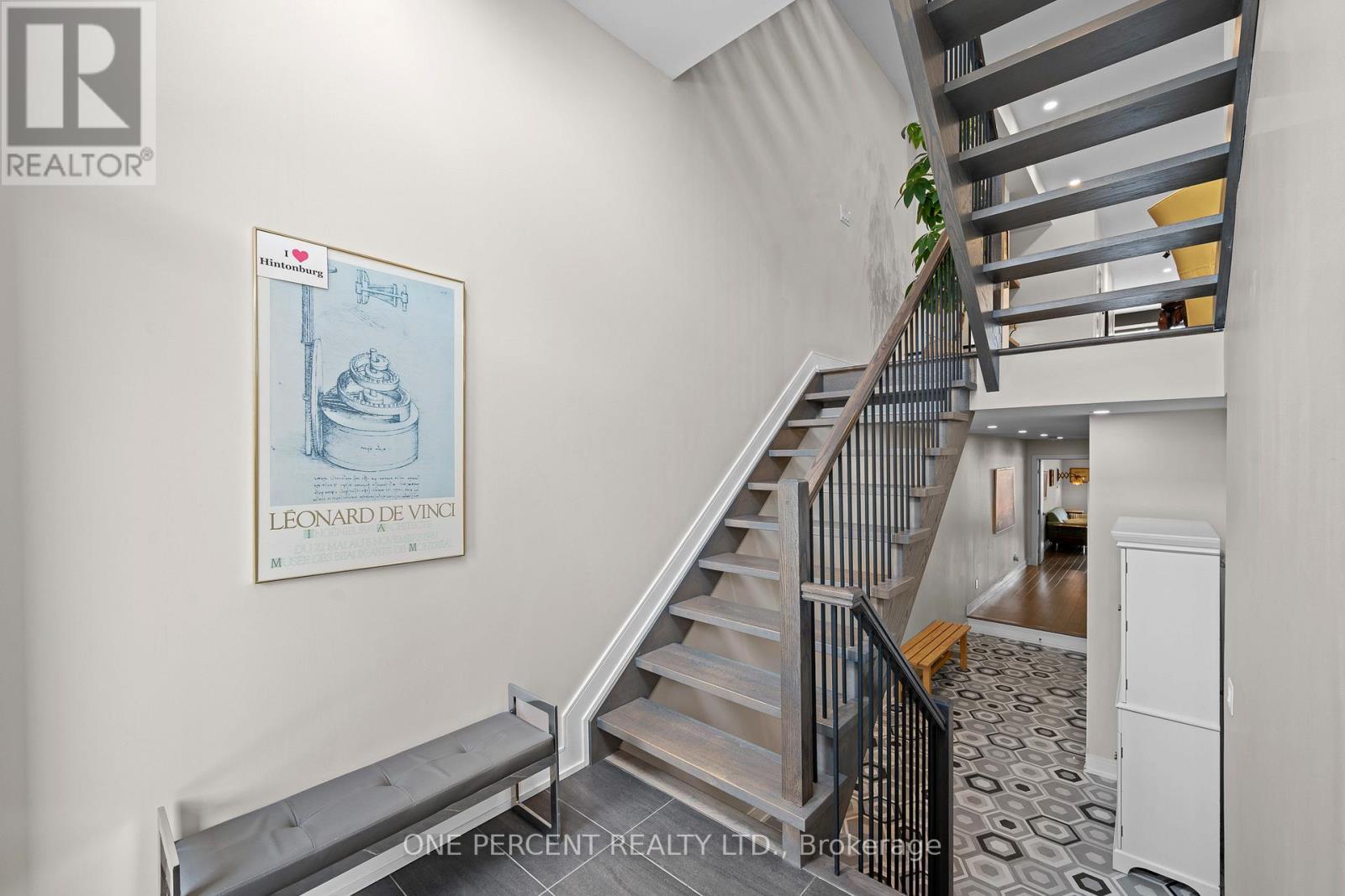 91 Hamilton Avenue N, Ottawa, ON - Indoor Photo Showing Other Room