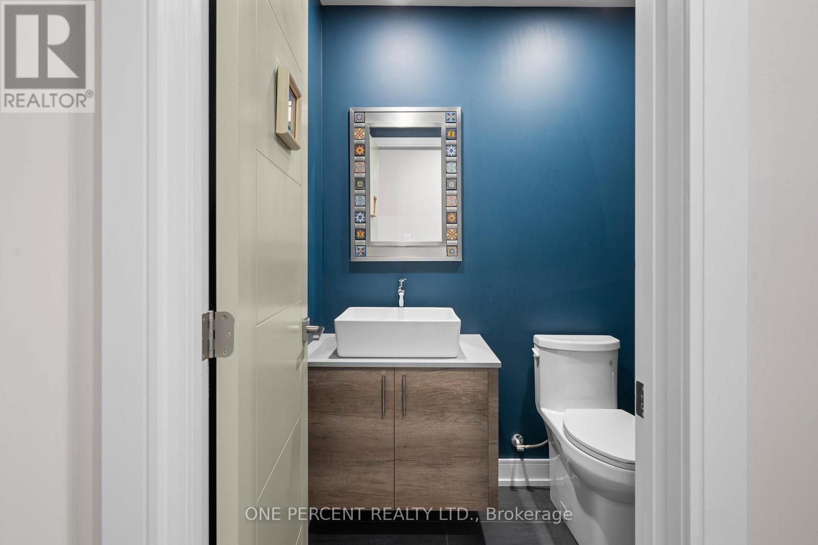 91 Hamilton Avenue N, Ottawa, ON - Indoor Photo Showing Bathroom