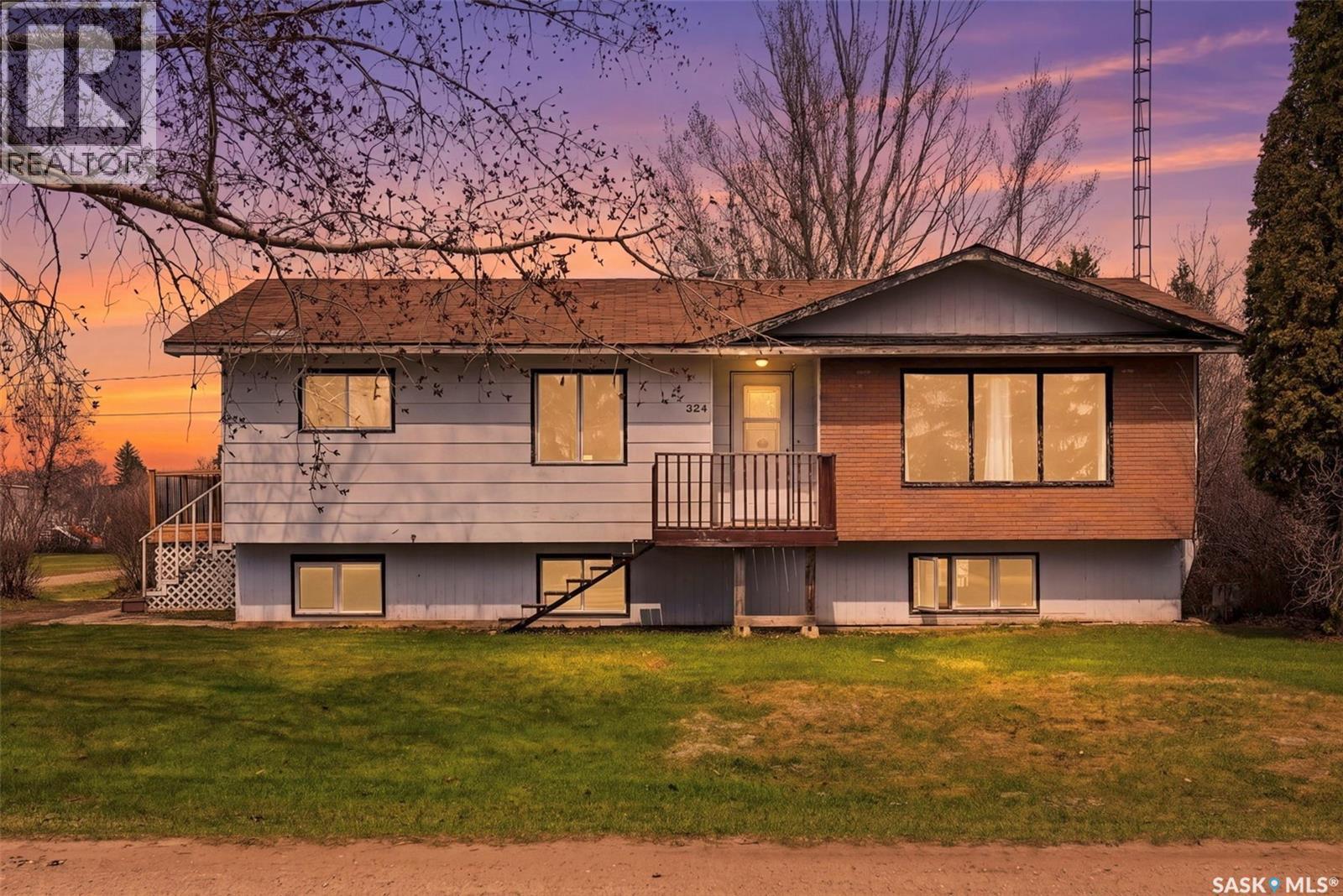 324 Norreys Street, Drake, SK - Outdoor