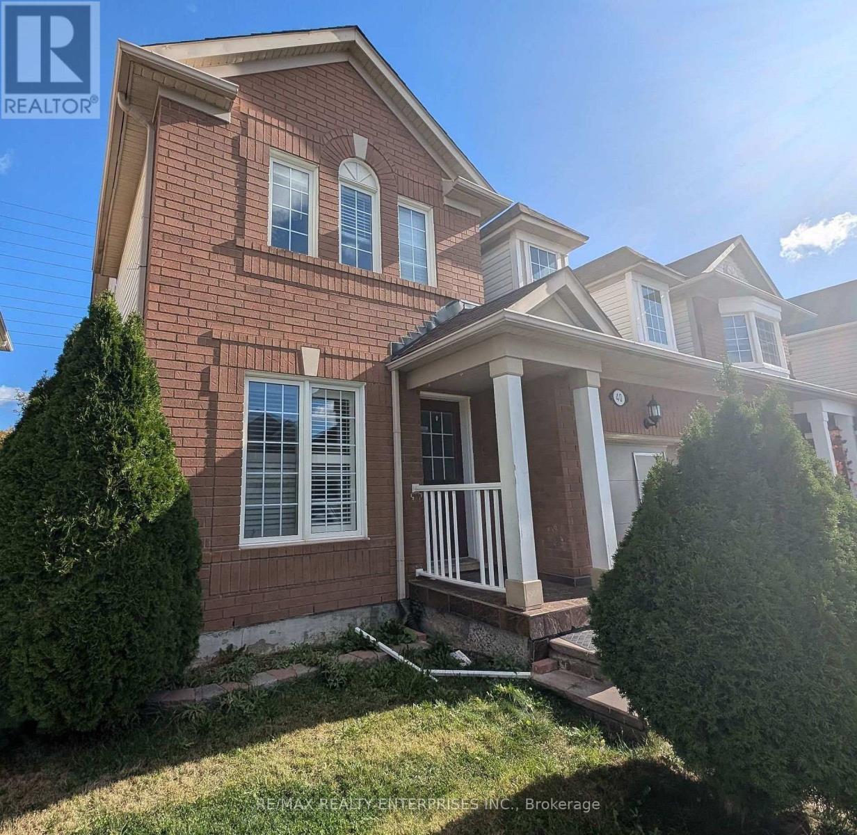 40 Sweetwood Circle, Brampton, ON - Outdoor